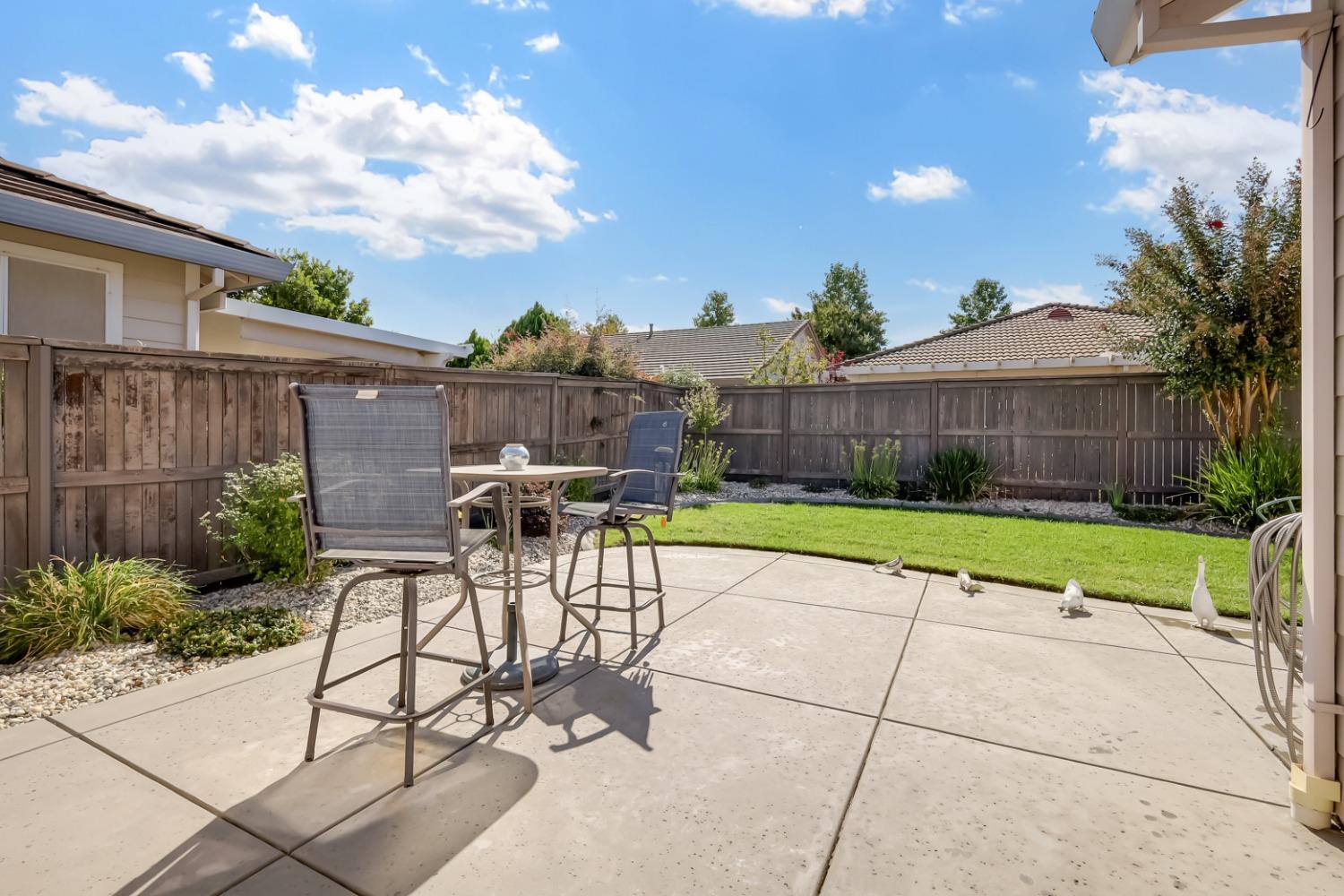 Detail Gallery Image 33 of 59 For 2326 Ryedale Ln, Sacramento,  CA 95835 - 2 Beds | 2 Baths