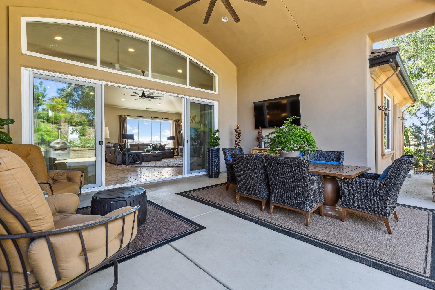 Detail Gallery Image 11 of 65 For 1480 Ridgeview Cir, Auburn,  CA 95603 - 4 Beds | 3/1 Baths