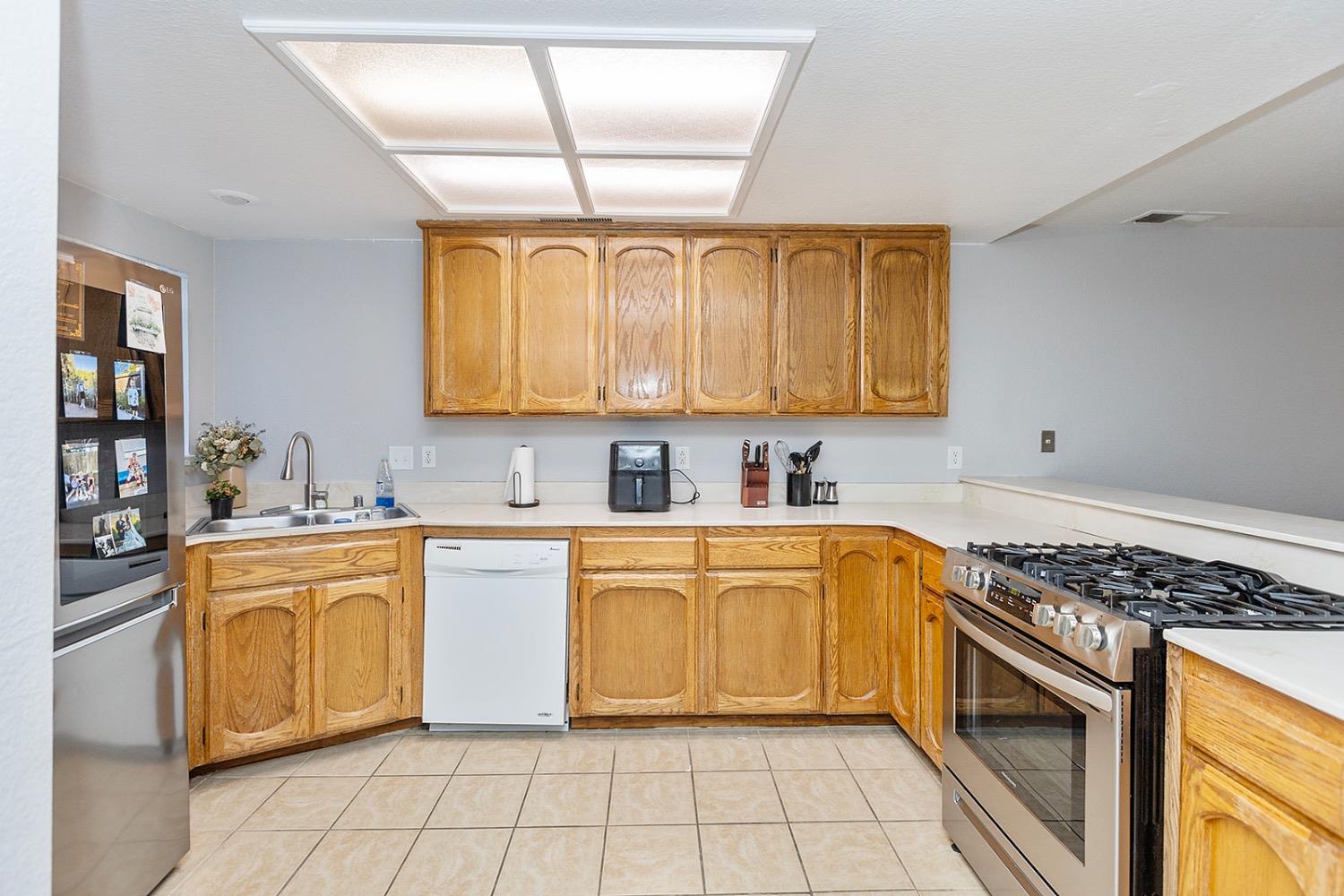 Detail Gallery Image 12 of 20 For 4029 Dale Rd #D,  Modesto,  CA 95356 - 2 Beds | 2/1 Baths