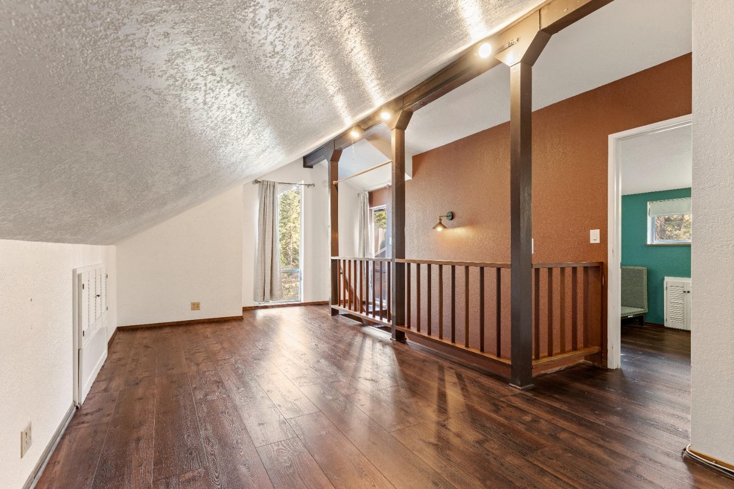 Detail Gallery Image 9 of 72 For 13610 Lightning Tree Rd, Nevada City,  CA 95959 - 2 Beds | 2 Baths