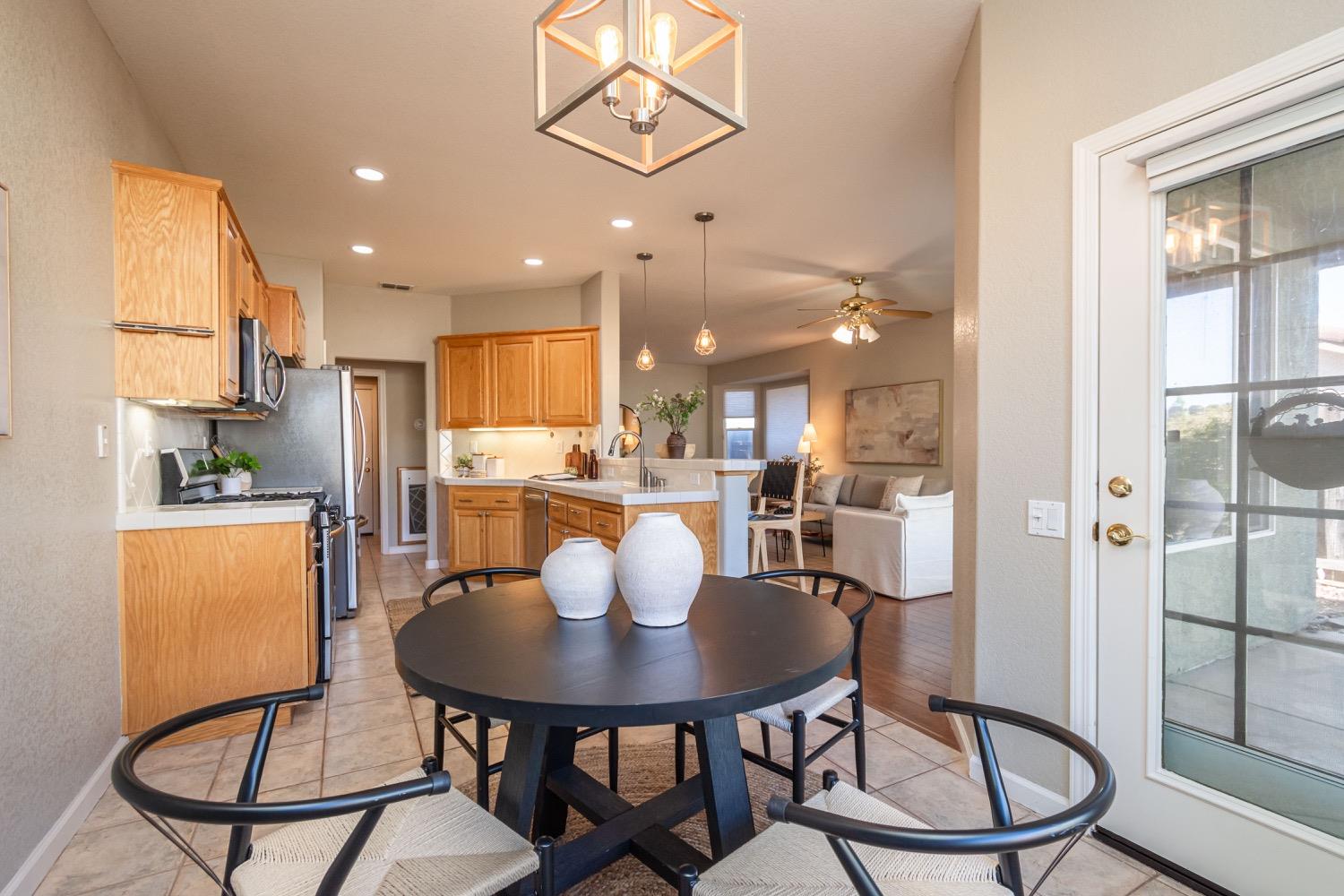 Detail Gallery Image 20 of 57 For 2507 Sasparilla Ct, Rocklin,  CA 95765 - 2 Beds | 2 Baths