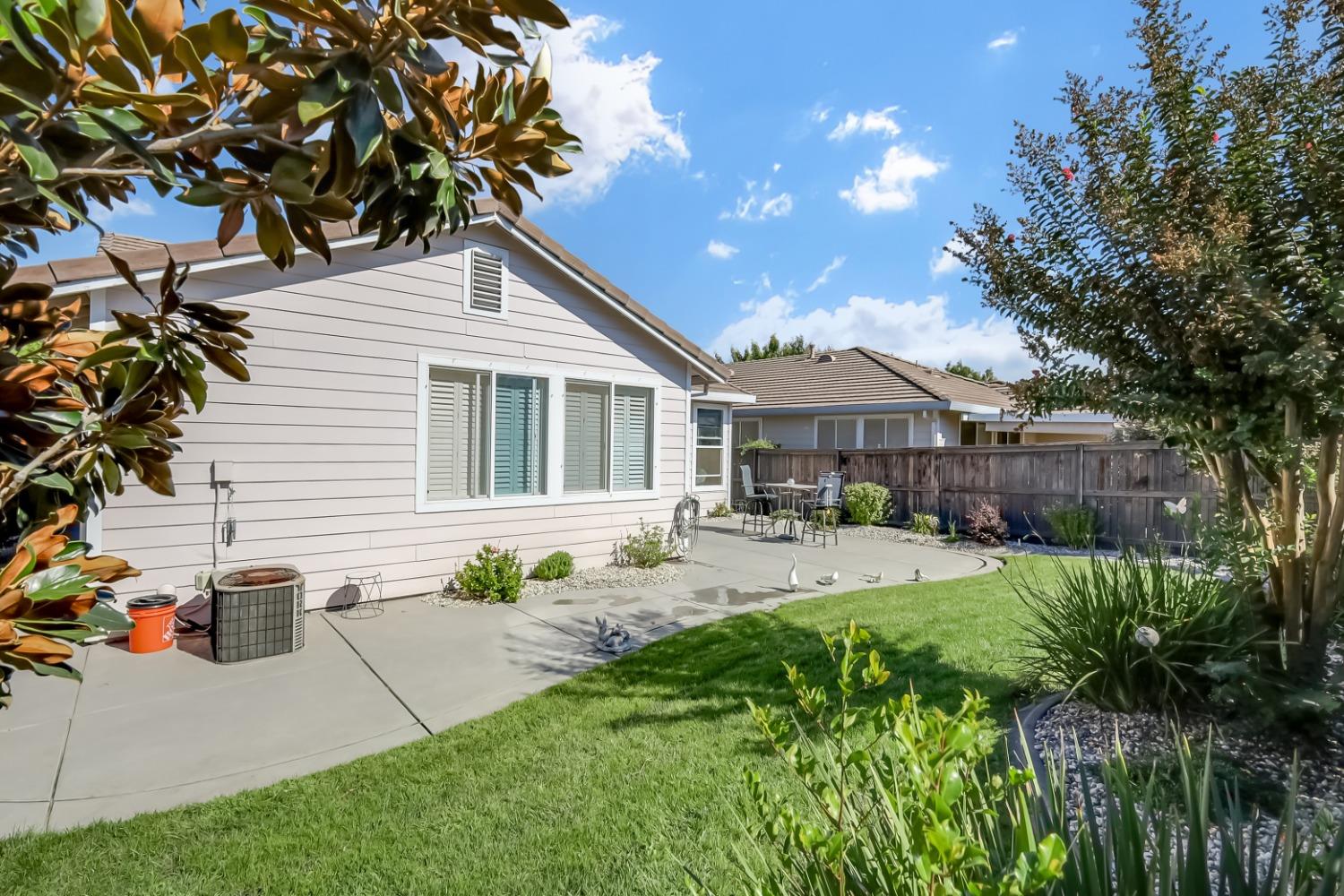 Detail Gallery Image 35 of 59 For 2326 Ryedale Ln, Sacramento,  CA 95835 - 2 Beds | 2 Baths