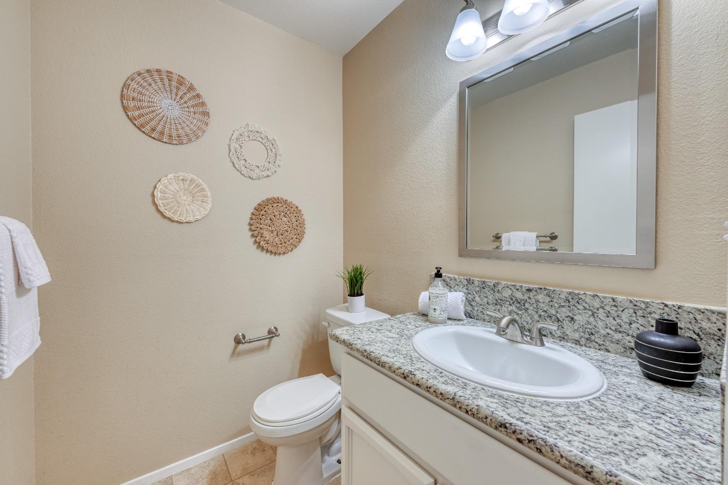 Detail Gallery Image 22 of 30 For 6347 Slippery Creek Ln, Citrus Heights,  CA 95621 - 3 Beds | 2/1 Baths