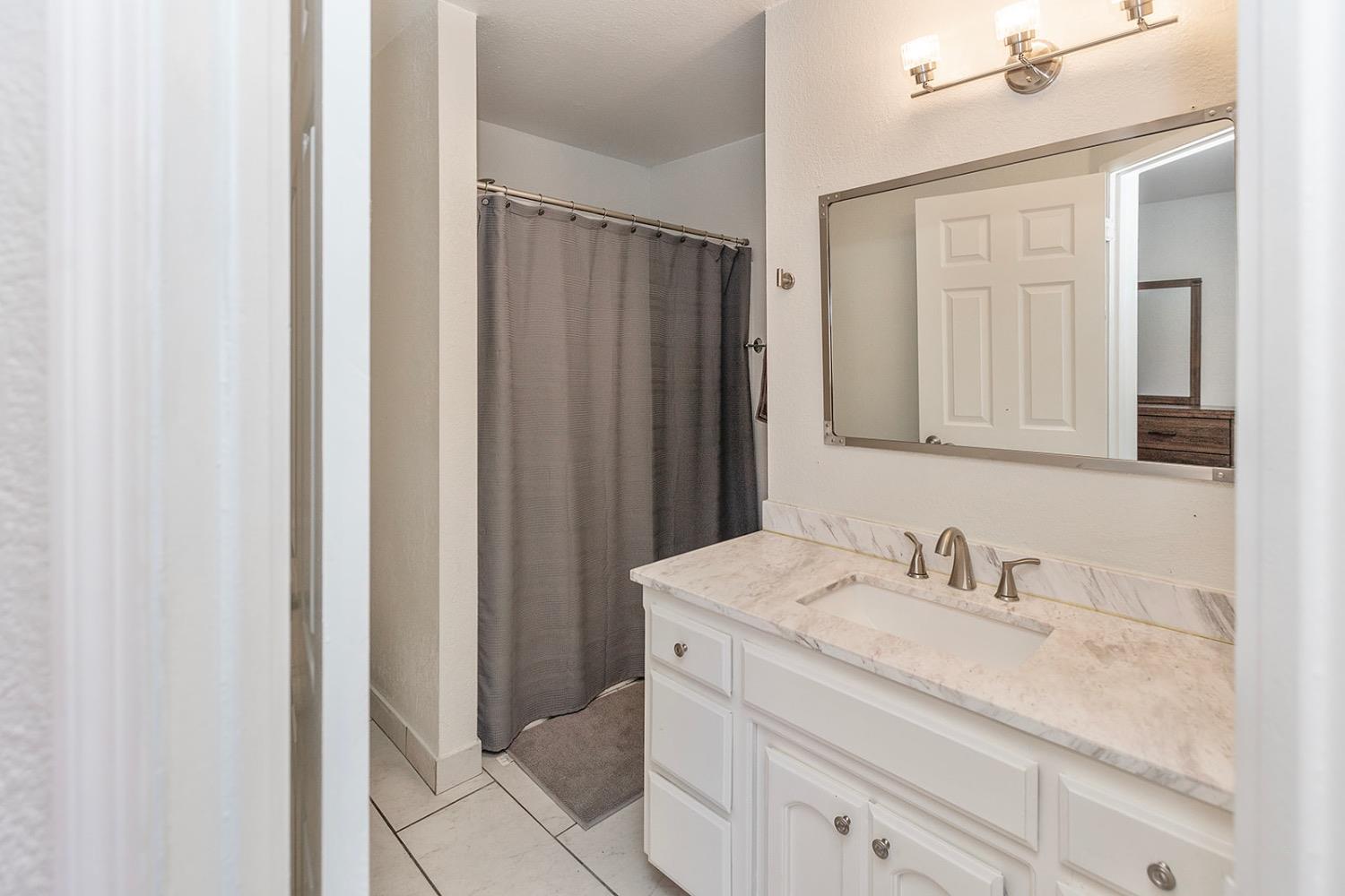 Detail Gallery Image 16 of 20 For 4029 Dale Rd #D,  Modesto,  CA 95356 - 2 Beds | 2/1 Baths