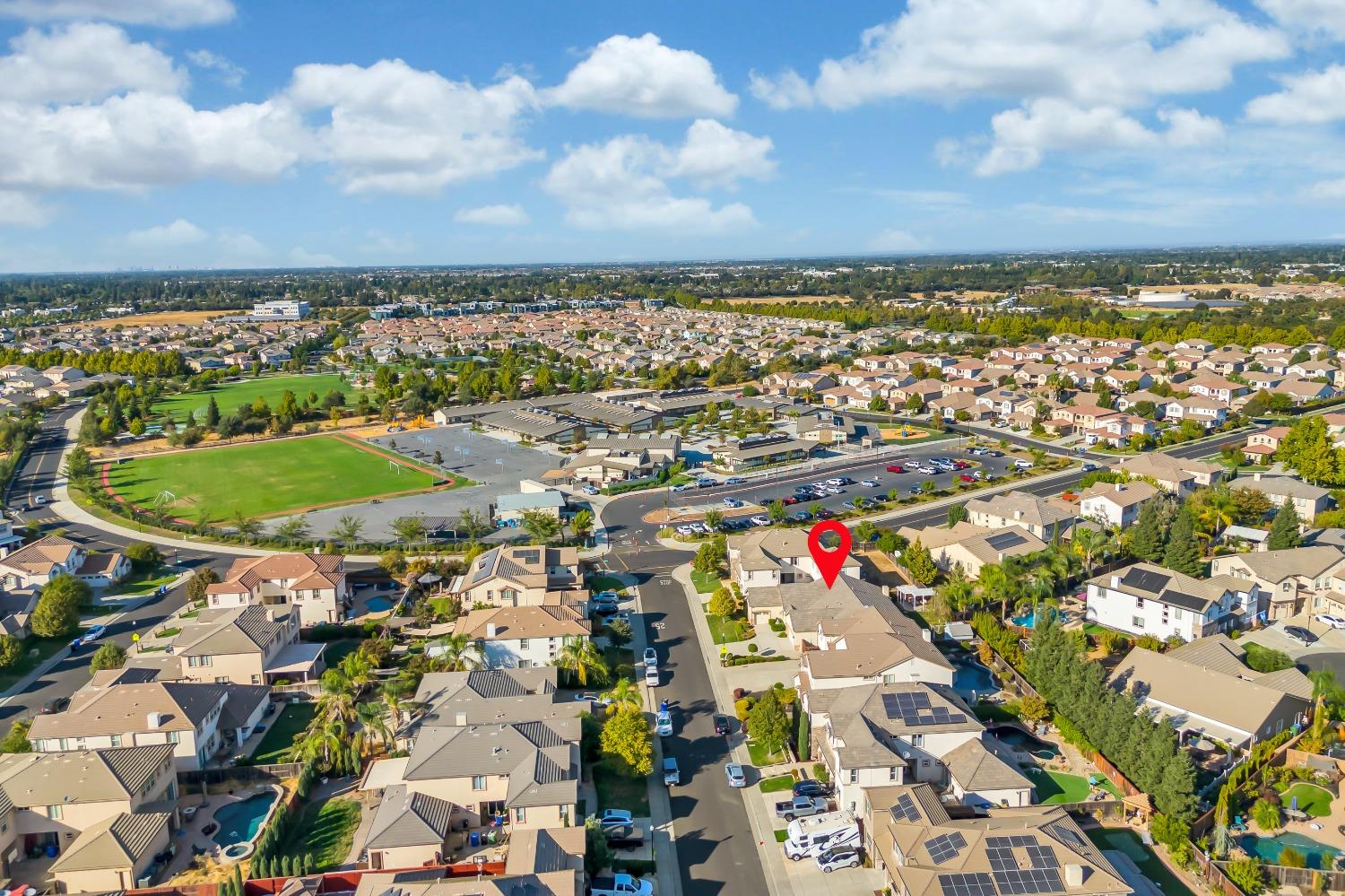 Detail Gallery Image 68 of 71 For 10075 Winkle Cir, Elk Grove,  CA 95757 - 3 Beds | 2/1 Baths