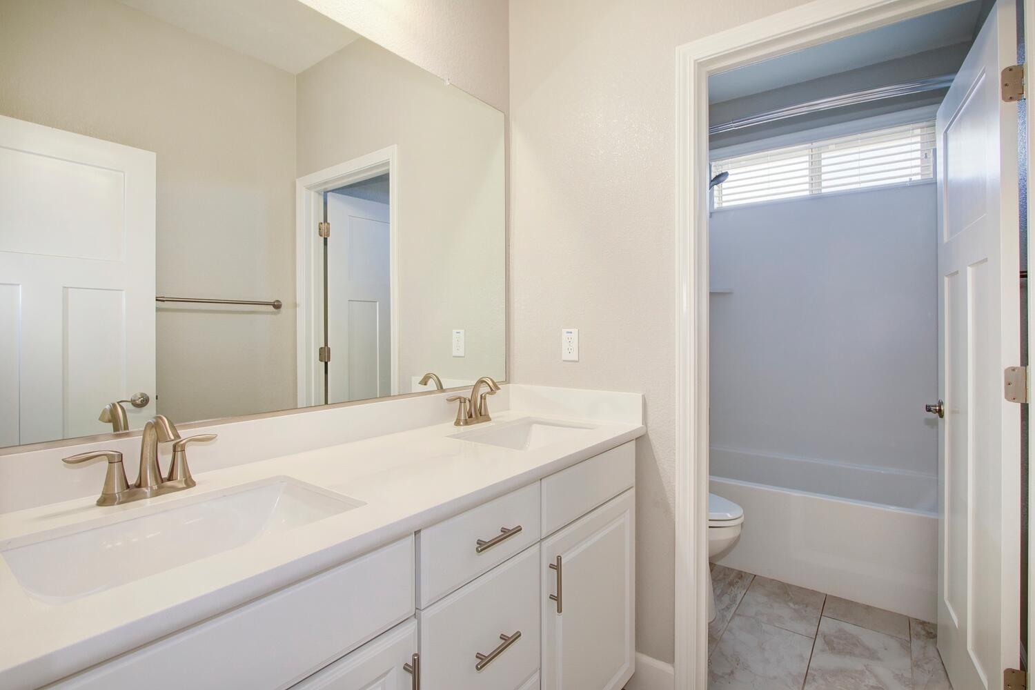 Detail Gallery Image 55 of 77 For 4225 Eckersley Way, Roseville,  CA 95747 - 5 Beds | 4/1 Baths