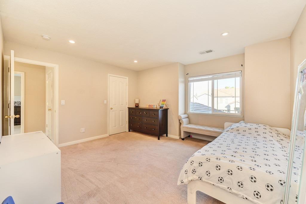 Detail Gallery Image 29 of 42 For 10162 Clairina Way, Elk Grove,  CA 95757 - 5 Beds | 2/1 Baths