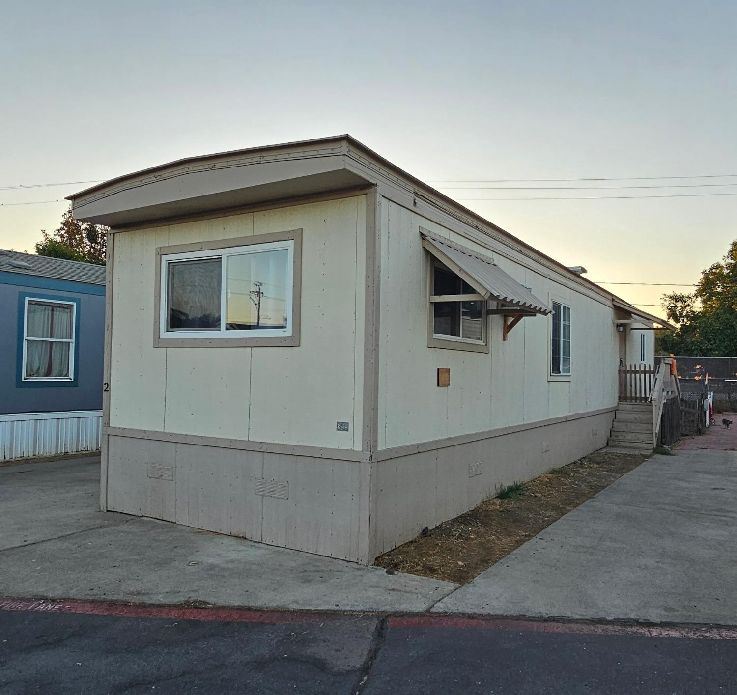 Detail Gallery Image 2 of 20 For 365 E Louise Ave, Lathrop,  CA 95330 - 2 Beds | 1 Baths