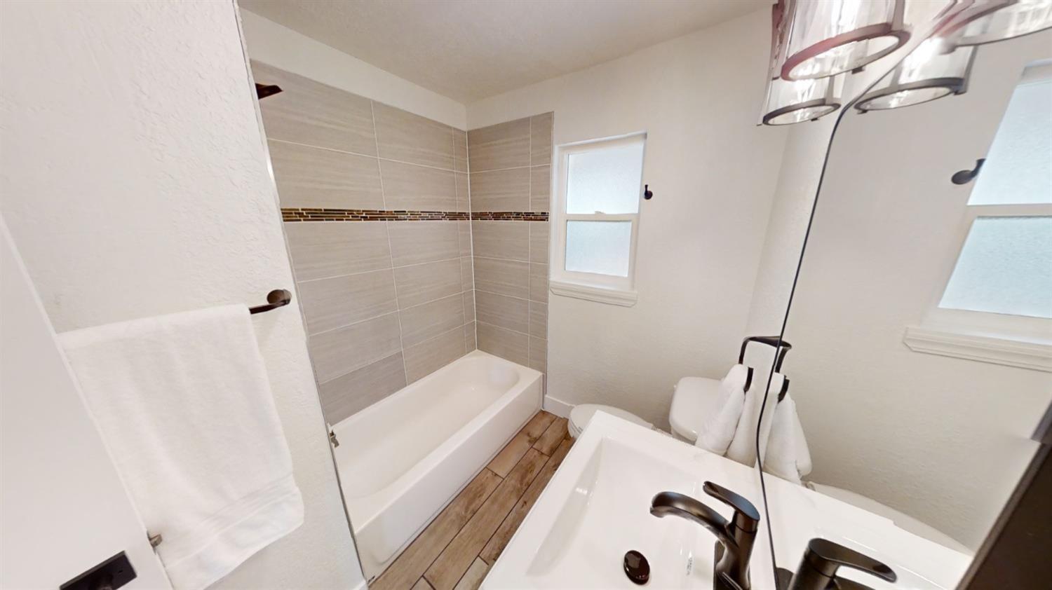 Detail Gallery Image 25 of 55 For 3321 Montclaire St, Sacramento,  CA 95821 - 4 Beds | 2 Baths