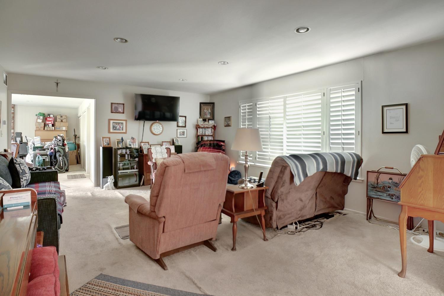 Detail Gallery Image 12 of 25 For 1629 Seward Way, Stockton,  CA 95207 - 3 Beds | 2 Baths