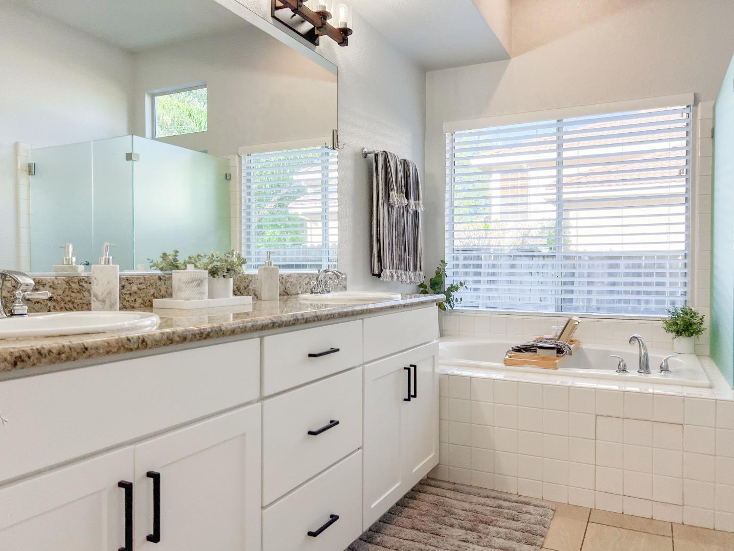 Detail Gallery Image 29 of 54 For 2092 Bates Cir, El Dorado Hills,  CA 95762 - 4 Beds | 2 Baths