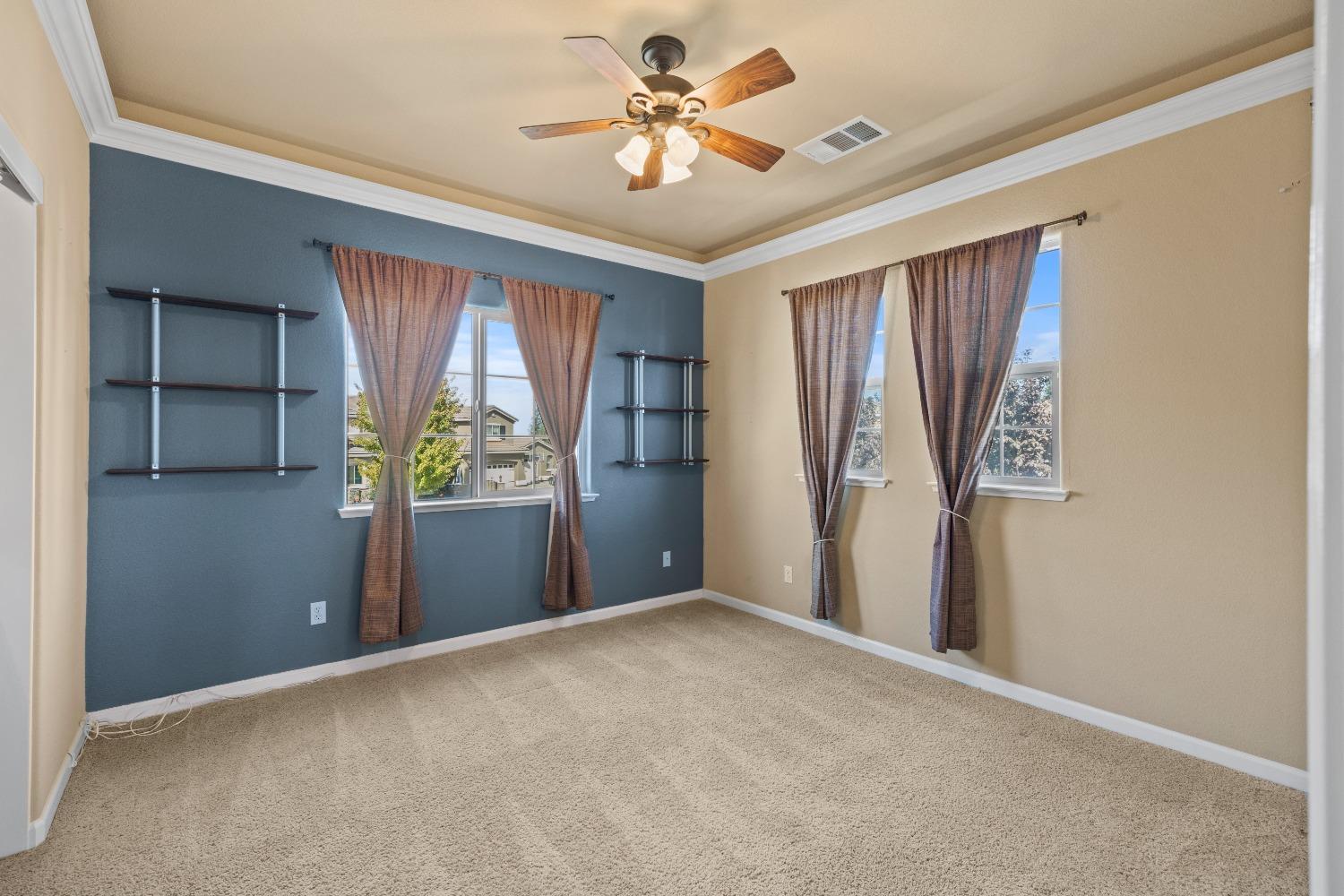 Detail Gallery Image 25 of 54 For 225 Perrara Ct, Roseville,  CA 95747 - 5 Beds | 3/1 Baths