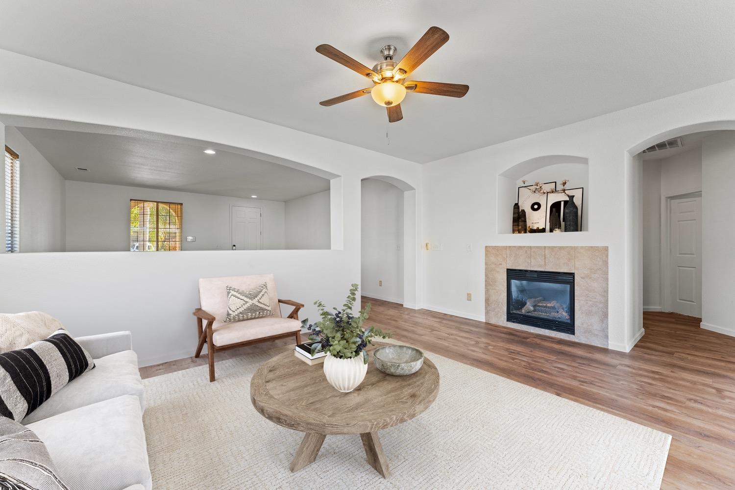 Detail Gallery Image 10 of 37 For 3619 Kim Way, Yuba City,  CA 95993 - 3 Beds | 2 Baths