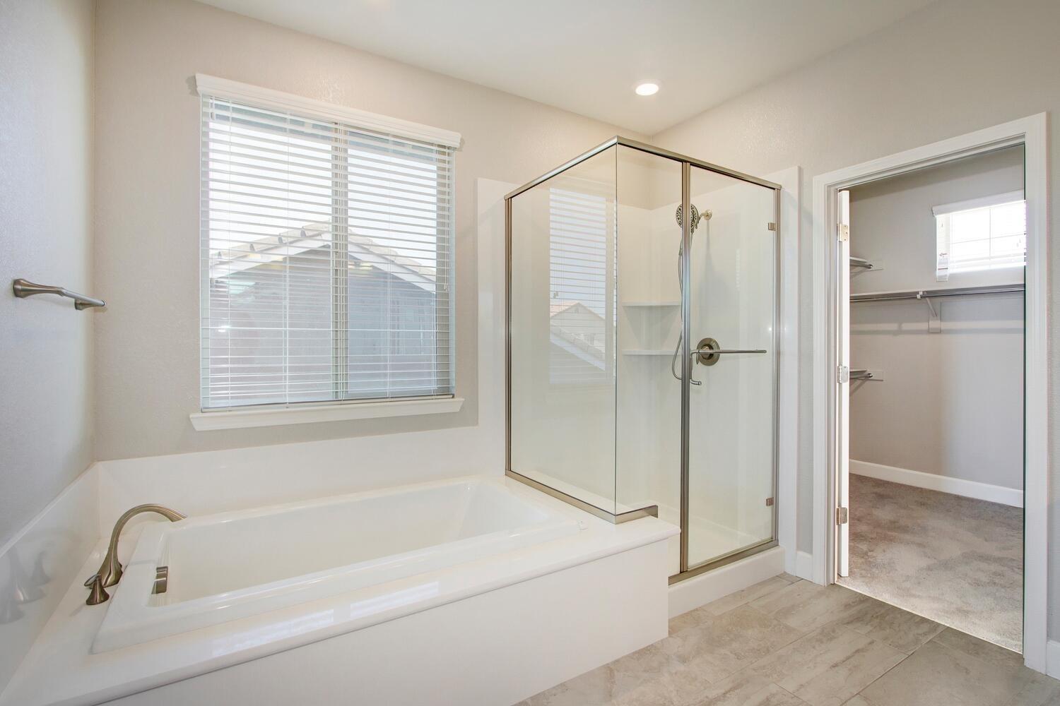 Detail Gallery Image 52 of 77 For 4225 Eckersley Way, Roseville,  CA 95747 - 5 Beds | 4/1 Baths