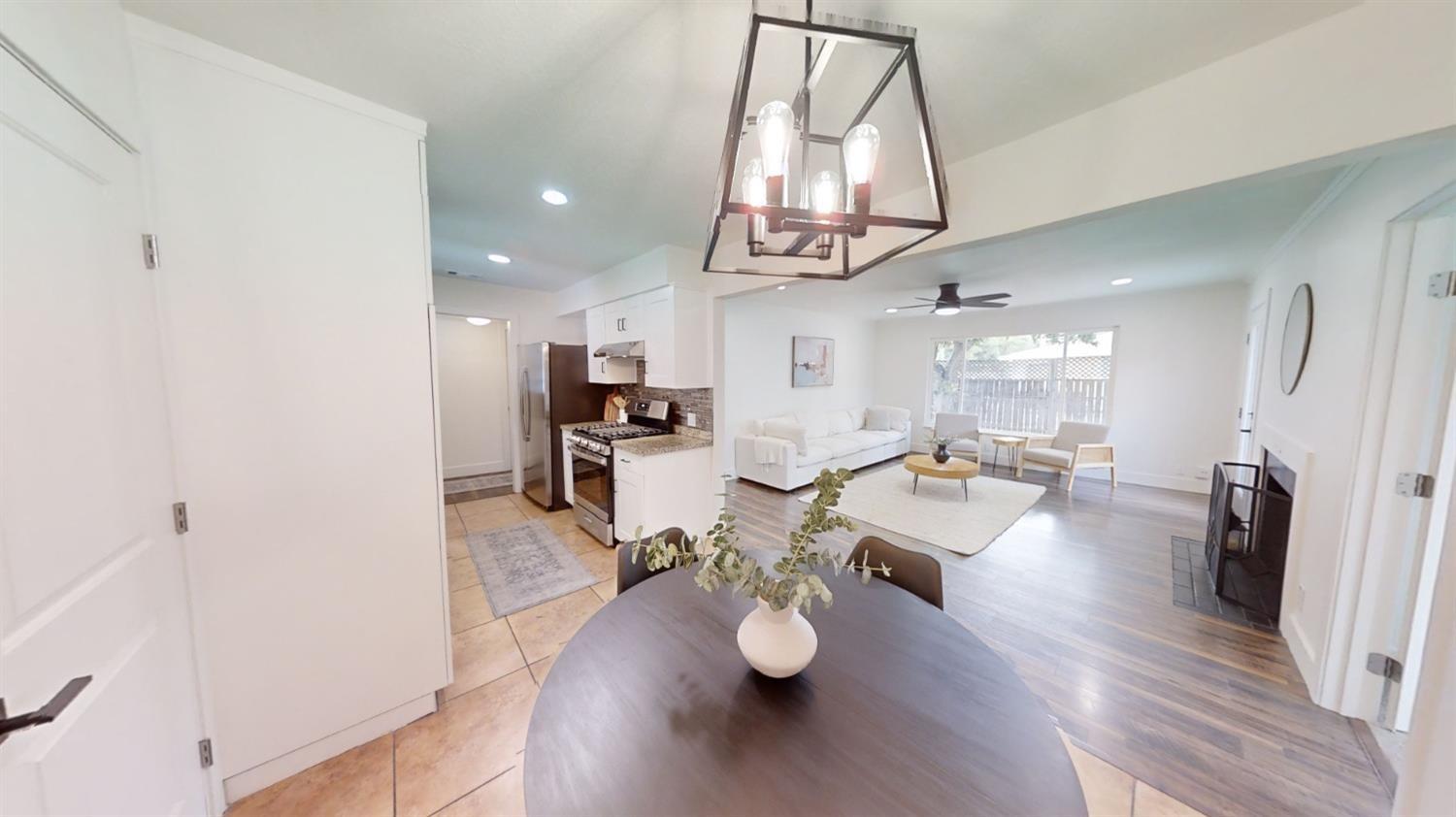 Detail Gallery Image 12 of 55 For 3321 Montclaire St, Sacramento,  CA 95821 - 4 Beds | 2 Baths