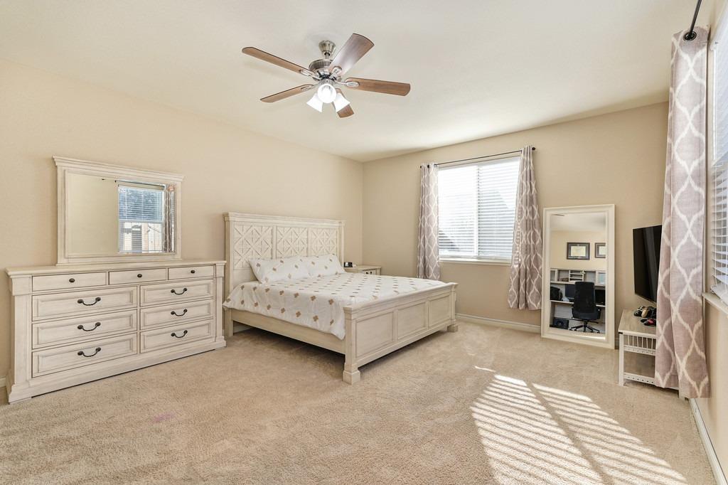 Detail Gallery Image 23 of 42 For 10162 Clairina Way, Elk Grove,  CA 95757 - 5 Beds | 2/1 Baths