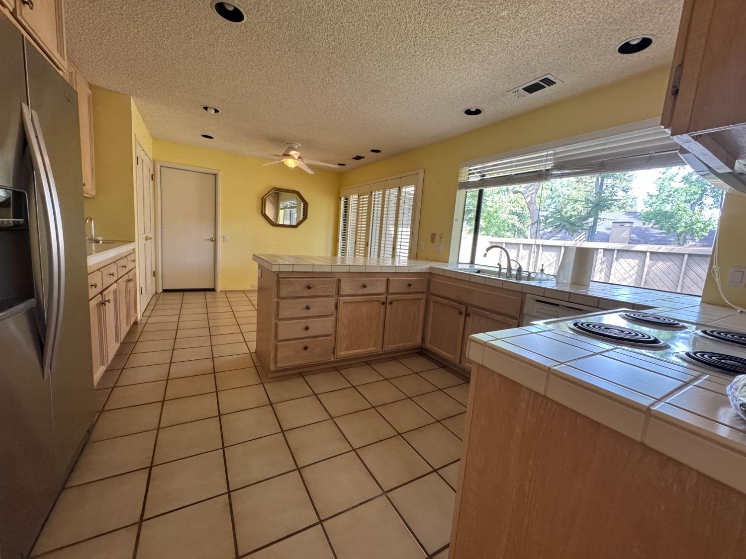 Detail Gallery Image 19 of 22 For 11446 Gold Country Blvd, Gold River,  CA 95670 - 2 Beds | 2 Baths