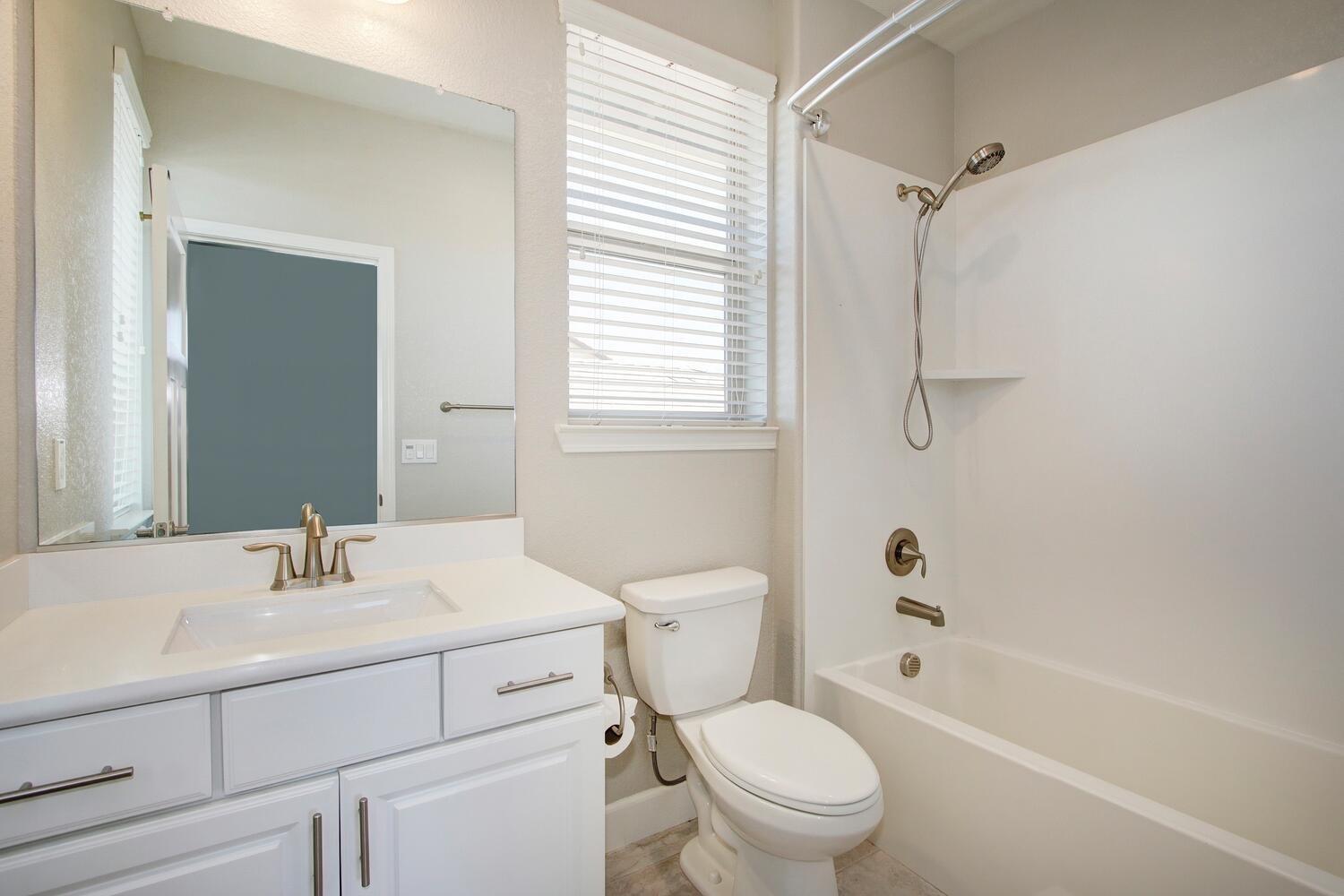 Detail Gallery Image 69 of 77 For 4225 Eckersley Way, Roseville,  CA 95747 - 5 Beds | 4/1 Baths