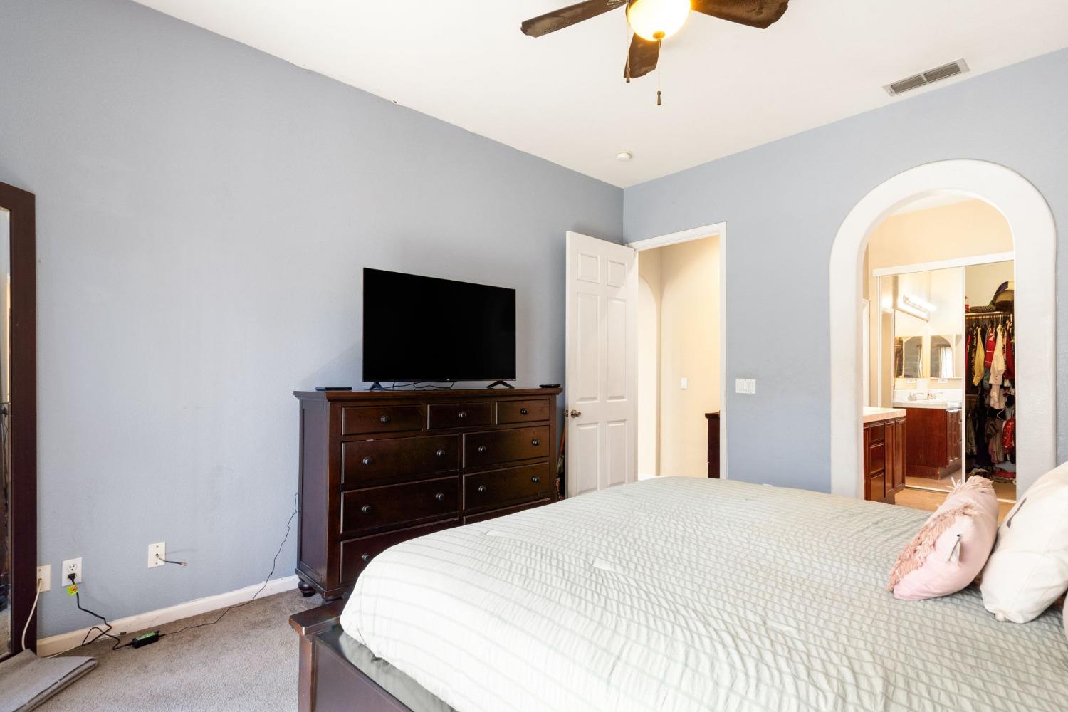 Detail Gallery Image 14 of 36 For 4642 Westlake Pkwy, Sacramento,  CA 95835 - 3 Beds | 2 Baths