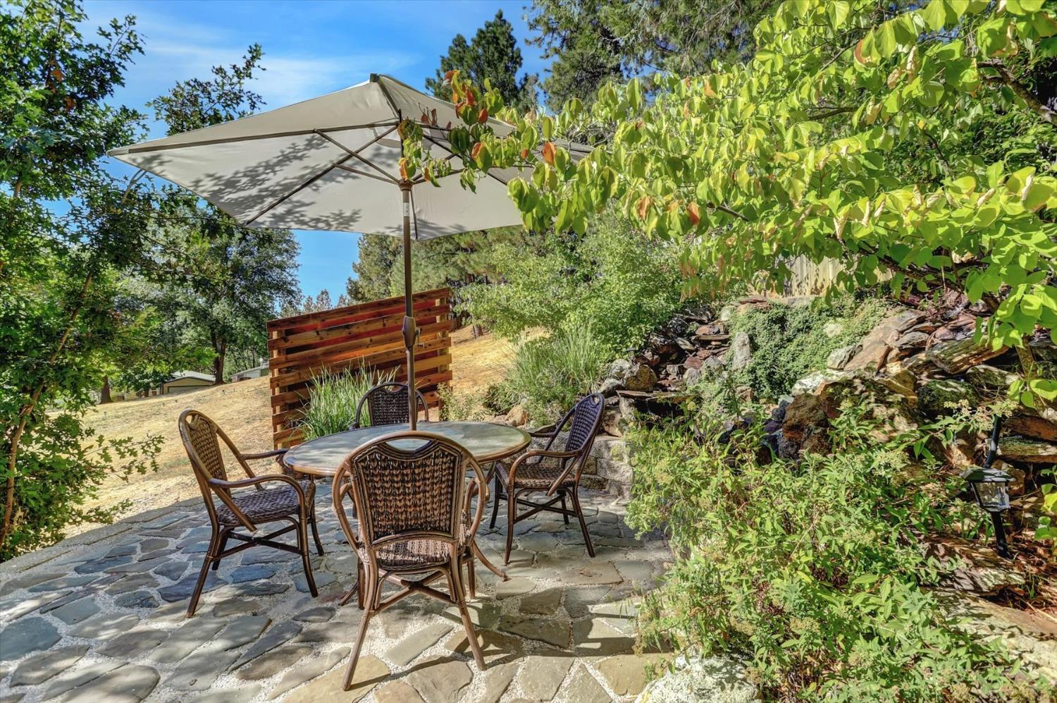 Detail Gallery Image 34 of 47 For 13885 Golden Star Rd, Grass Valley,  CA 95949 - 4 Beds | 2 Baths