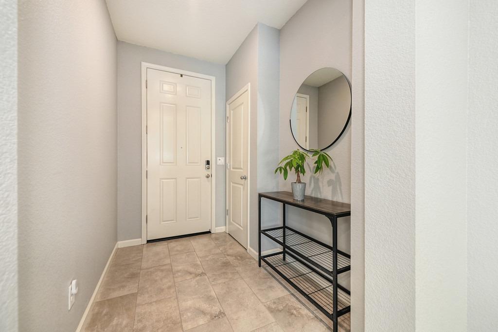 Detail Gallery Image 4 of 41 For 1536 Citrus St, Lincoln,  CA 95648 - 3 Beds | 2/1 Baths