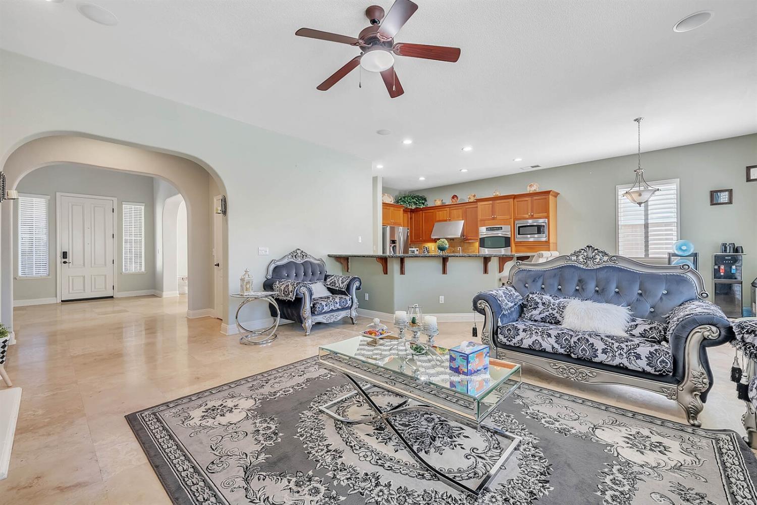 Detail Gallery Image 13 of 61 For 4452 Malana Ct, Rancho Cordova,  CA 95742 - 5 Beds | 4/1 Baths