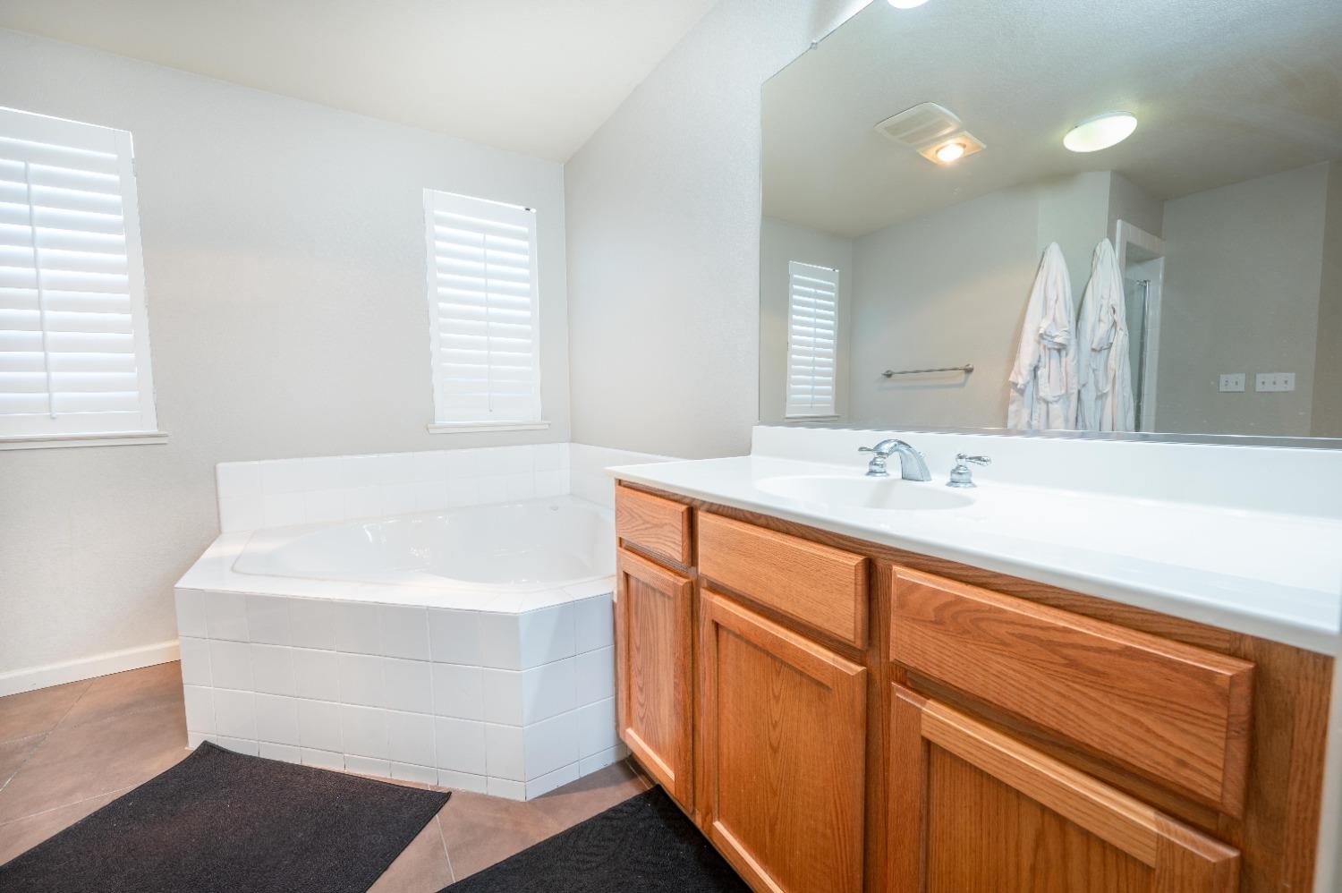 Detail Gallery Image 57 of 59 For 13712 Channel Ln, Waterford,  CA 95386 - 4 Beds | 2/1 Baths