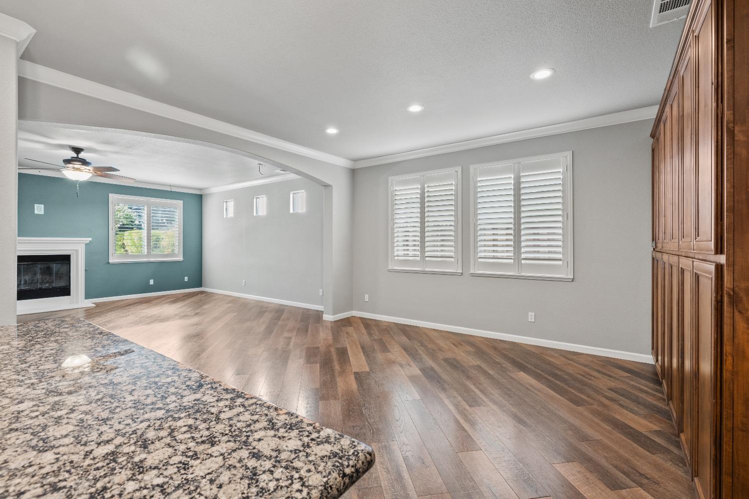 Detail Gallery Image 50 of 54 For 225 Perrara Ct, Roseville,  CA 95747 - 5 Beds | 3/1 Baths