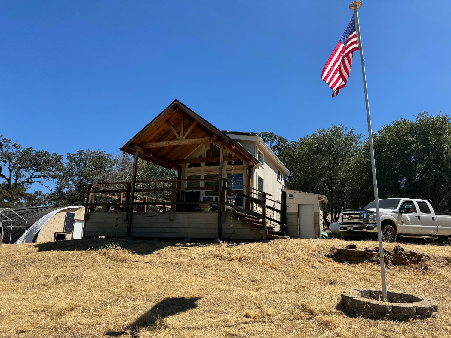 Detail Gallery Image 2 of 42 For 29684 Mccourtney Rd, Penn Valley,  CA 95946 - 1 Beds | 1 Baths