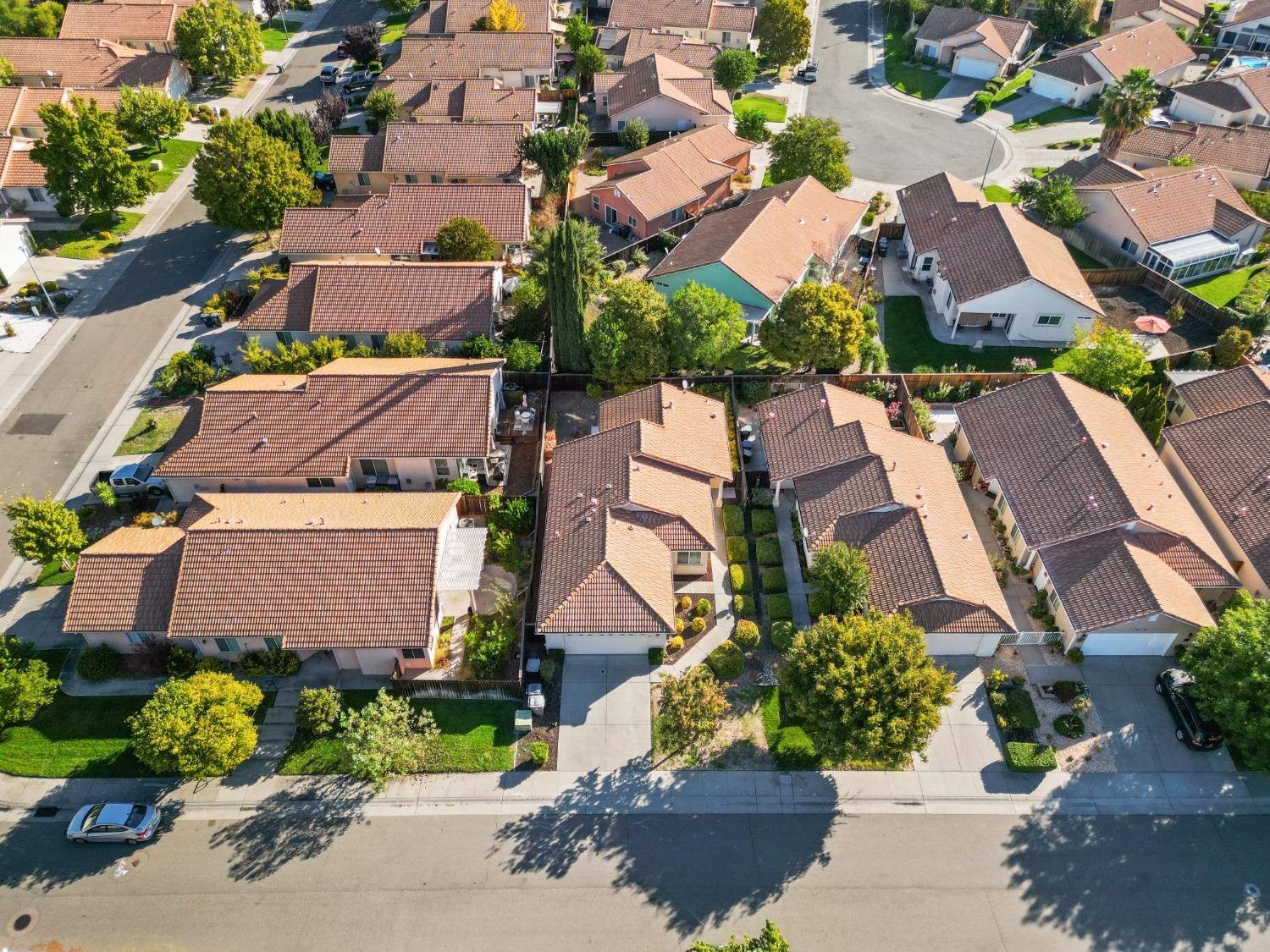 Detail Gallery Image 22 of 28 For 151 Aruba Cir, Sacramento,  CA 95823 - 3 Beds | 2 Baths