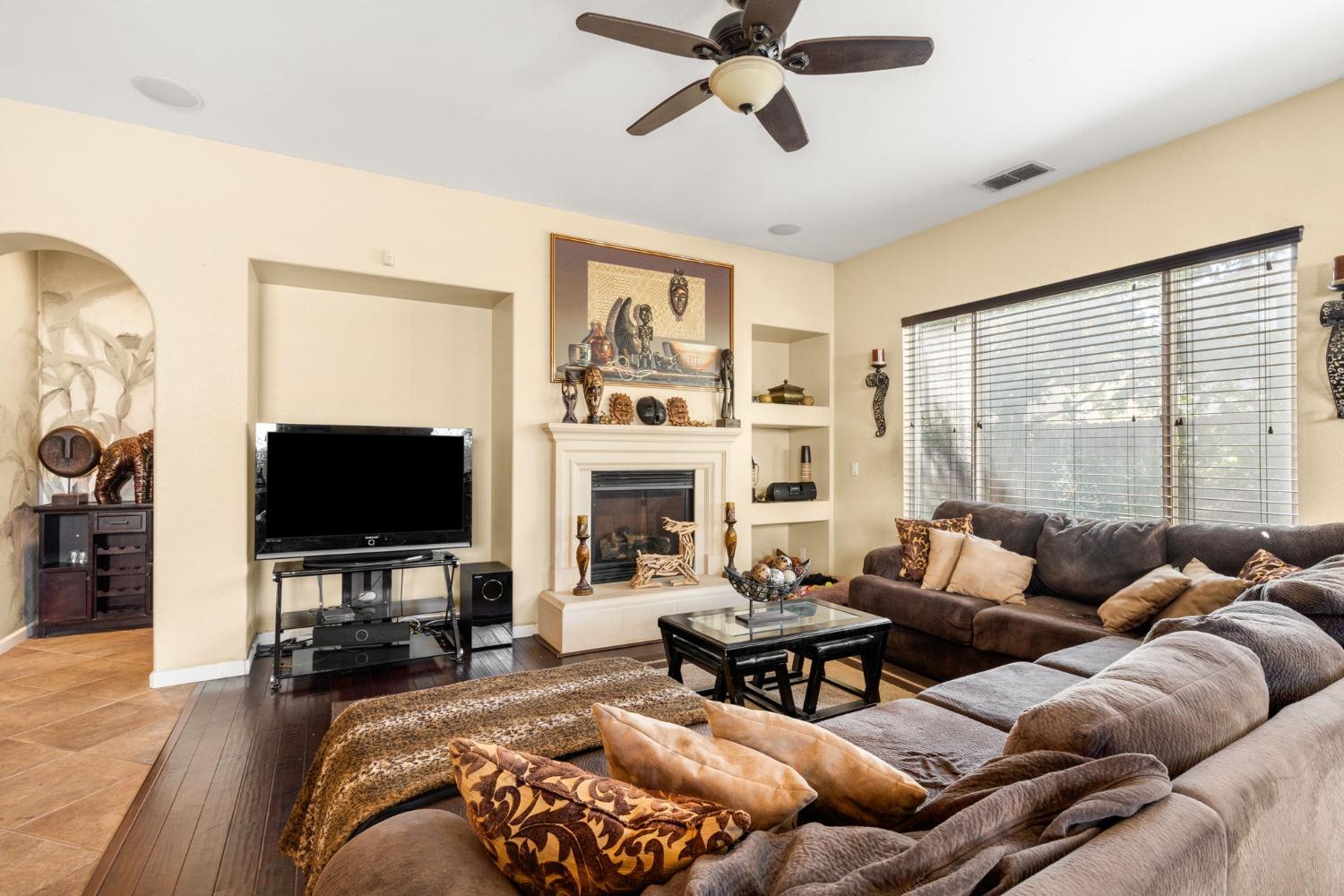 Detail Gallery Image 12 of 36 For 4642 Westlake Pkwy, Sacramento,  CA 95835 - 3 Beds | 2 Baths