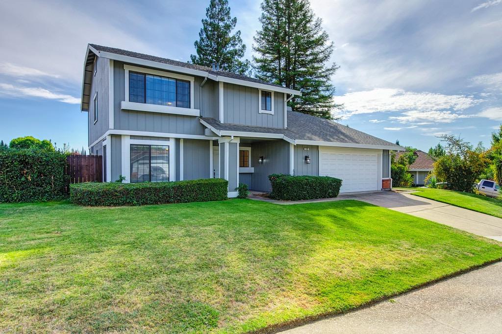 Detail Gallery Image 4 of 30 For 129 Gable St, Folsom,  CA 95630 - 4 Beds | 2/1 Baths