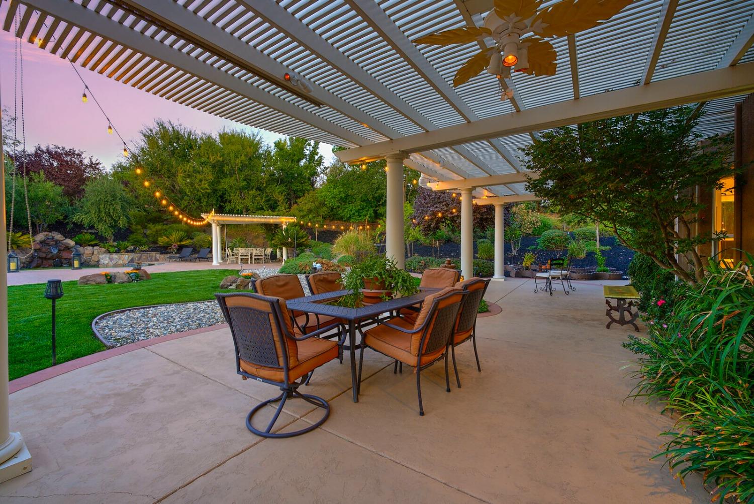 Detail Gallery Image 14 of 64 For 6101 Penela Way, El Dorado Hills,  CA 95762 - 4 Beds | 3/1 Baths