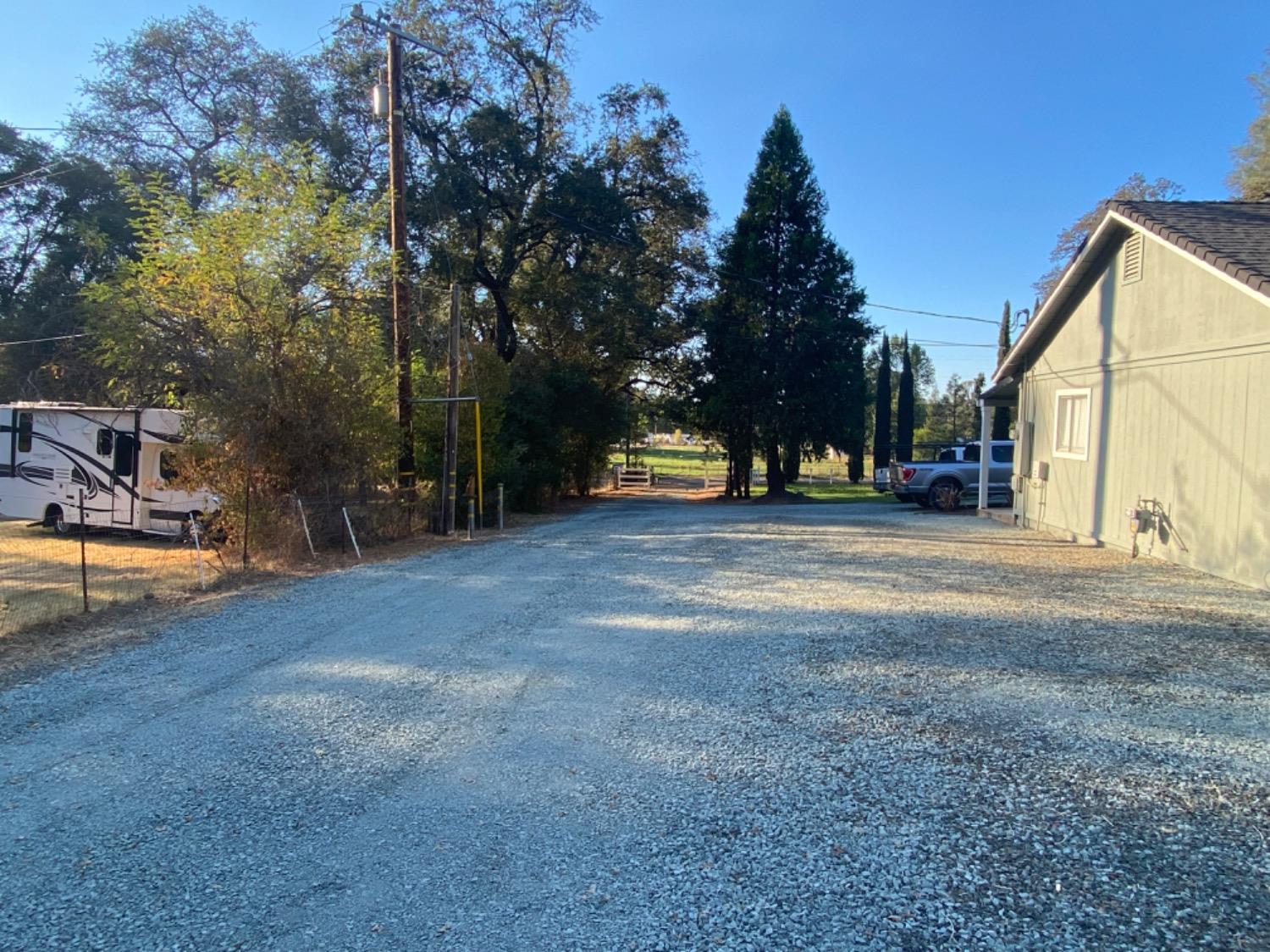 Spenceville Road, Penn Valley, California image 37