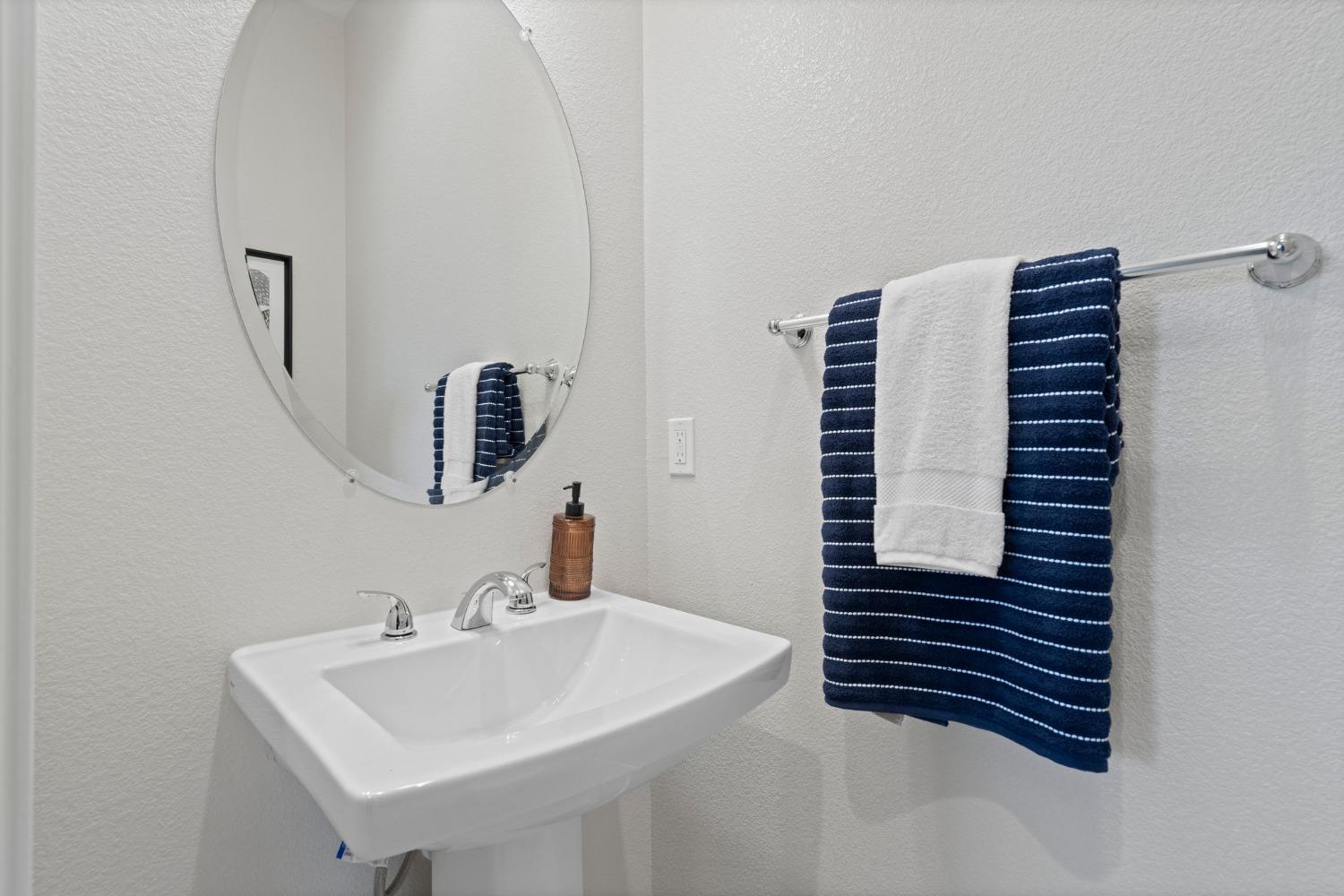 Detail Gallery Image 32 of 41 For 5534 Thomson Loop, Davis,  CA 95616 - 2 Beds | 2/1 Baths