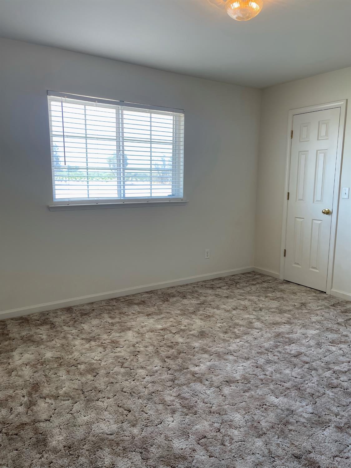 Detail Gallery Image 9 of 15 For 23203 Avenue 24, Chowchilla,  CA 93610 - 3 Beds | 2 Baths