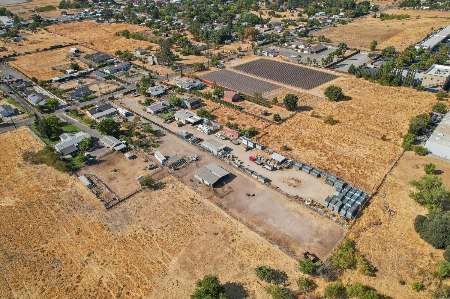 Detail Gallery Image 41 of 51 For 6236 34th St, North Highlands,  CA 95660 - 4 Beds | 2 Baths