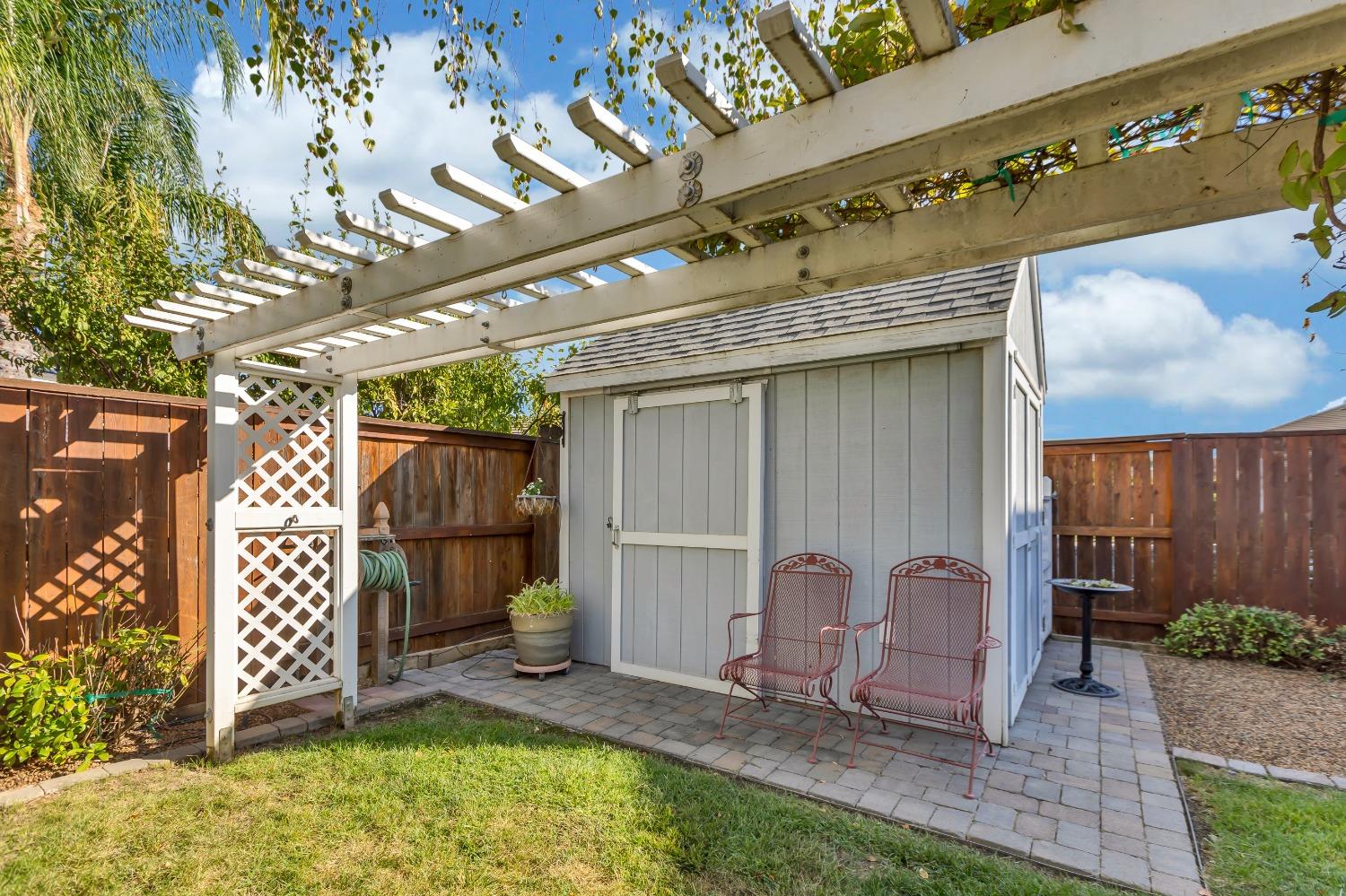 Detail Gallery Image 59 of 71 For 10075 Winkle Cir, Elk Grove,  CA 95757 - 3 Beds | 2/1 Baths