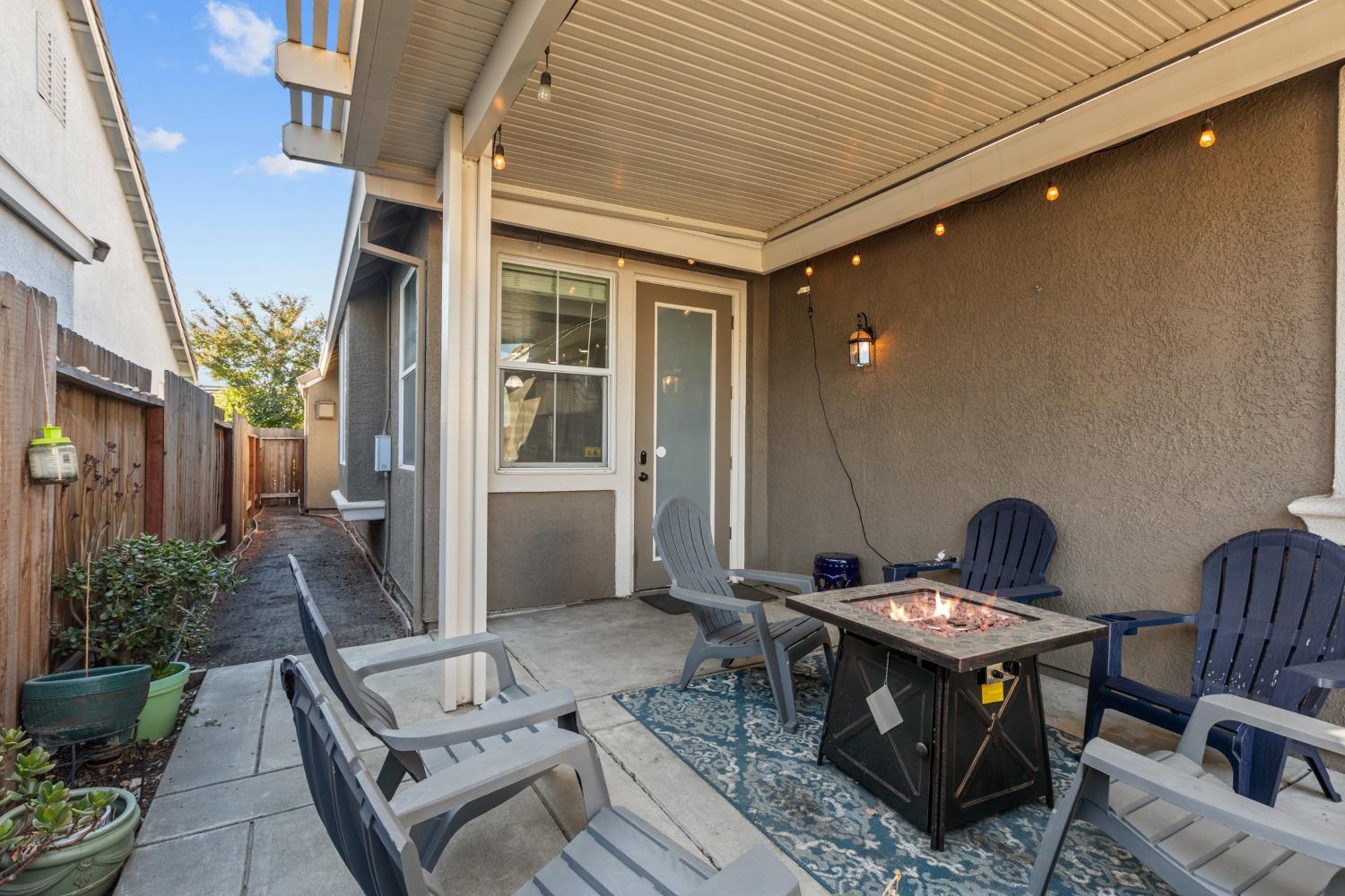 Detail Gallery Image 37 of 40 For 1893 Acari Ave, Sacramento,  CA 95835 - 3 Beds | 2 Baths