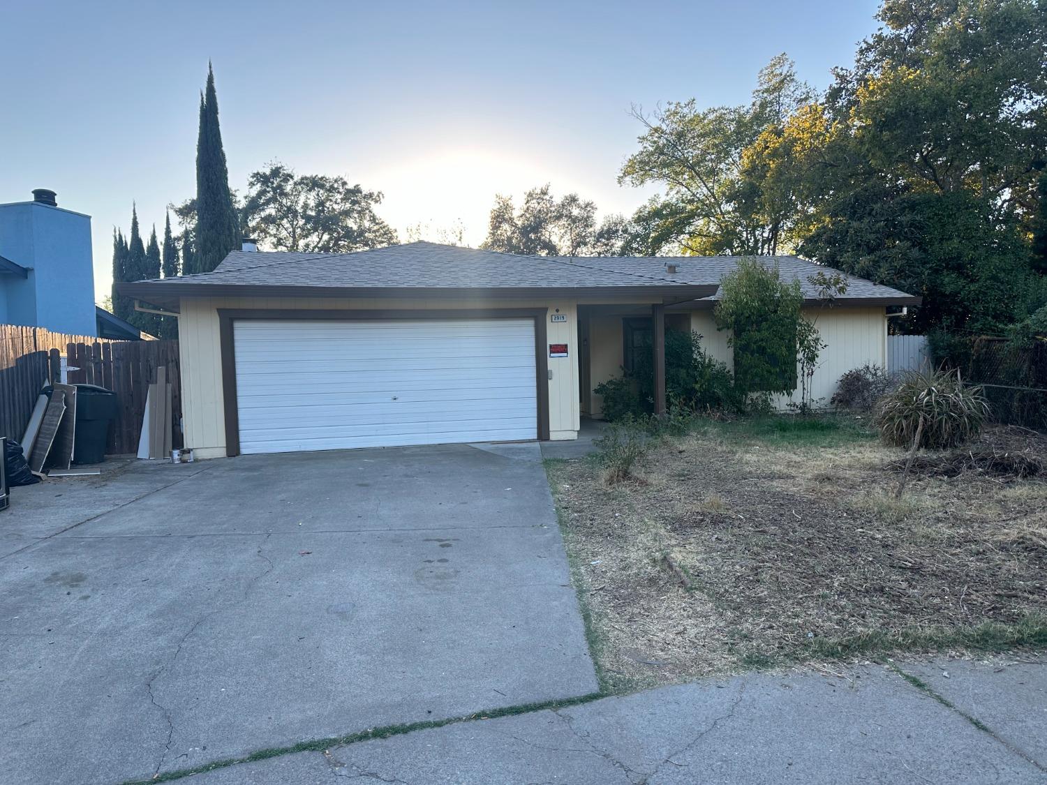 Detail Gallery Image 1 of 1 For 2919 Easy Way, Carmichael,  CA 95608 - 3 Beds | 2 Baths