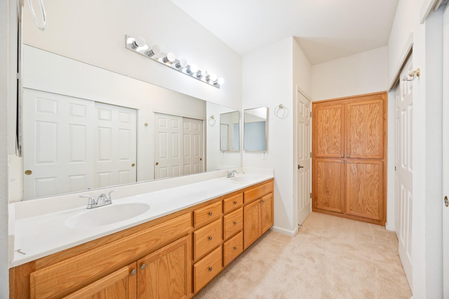 Detail Gallery Image 14 of 28 For 151 Aruba Cir, Sacramento,  CA 95823 - 3 Beds | 2 Baths