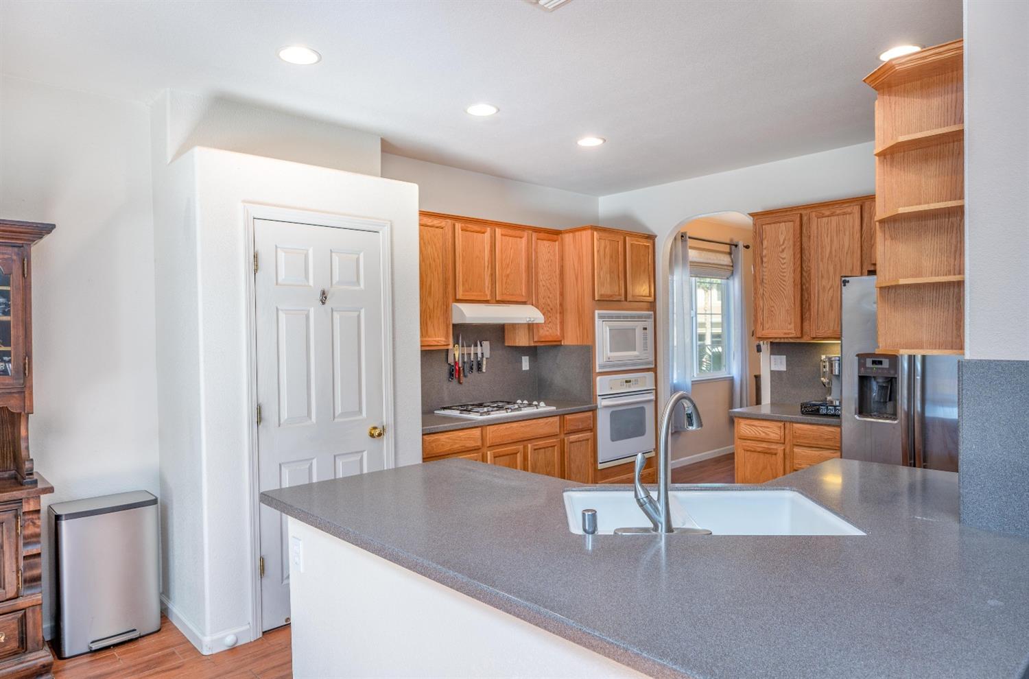 Detail Gallery Image 24 of 59 For 13712 Channel Ln, Waterford,  CA 95386 - 4 Beds | 2/1 Baths