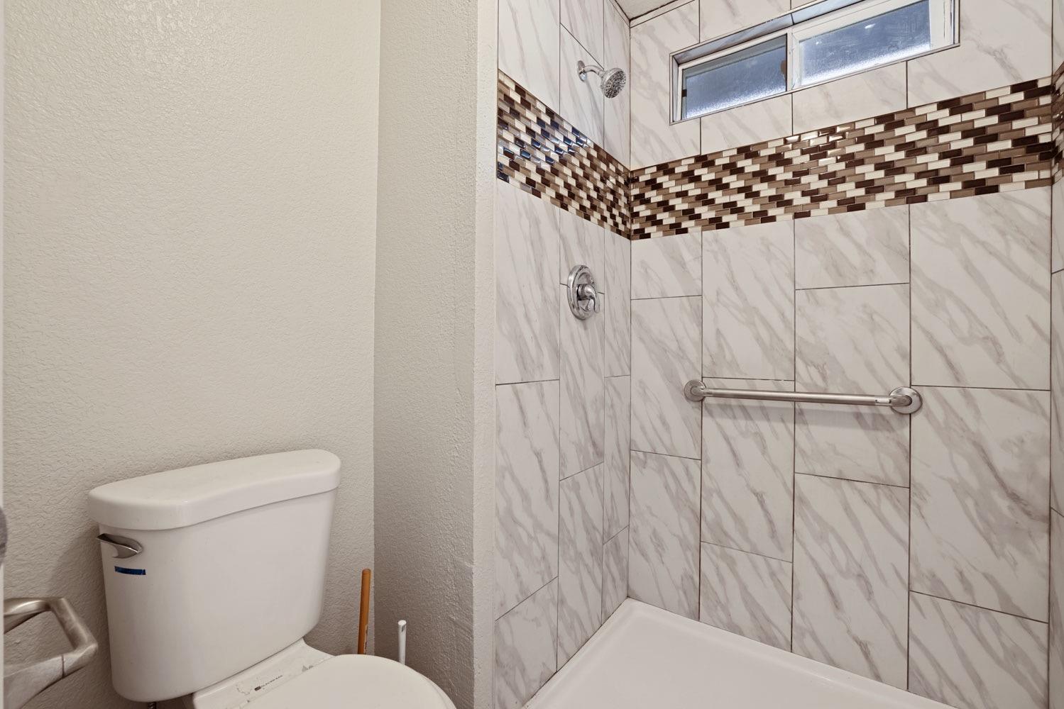 Detail Gallery Image 35 of 40 For 306 Mission Park Dr, Stockton,  CA 95207 - 3 Beds | 2 Baths