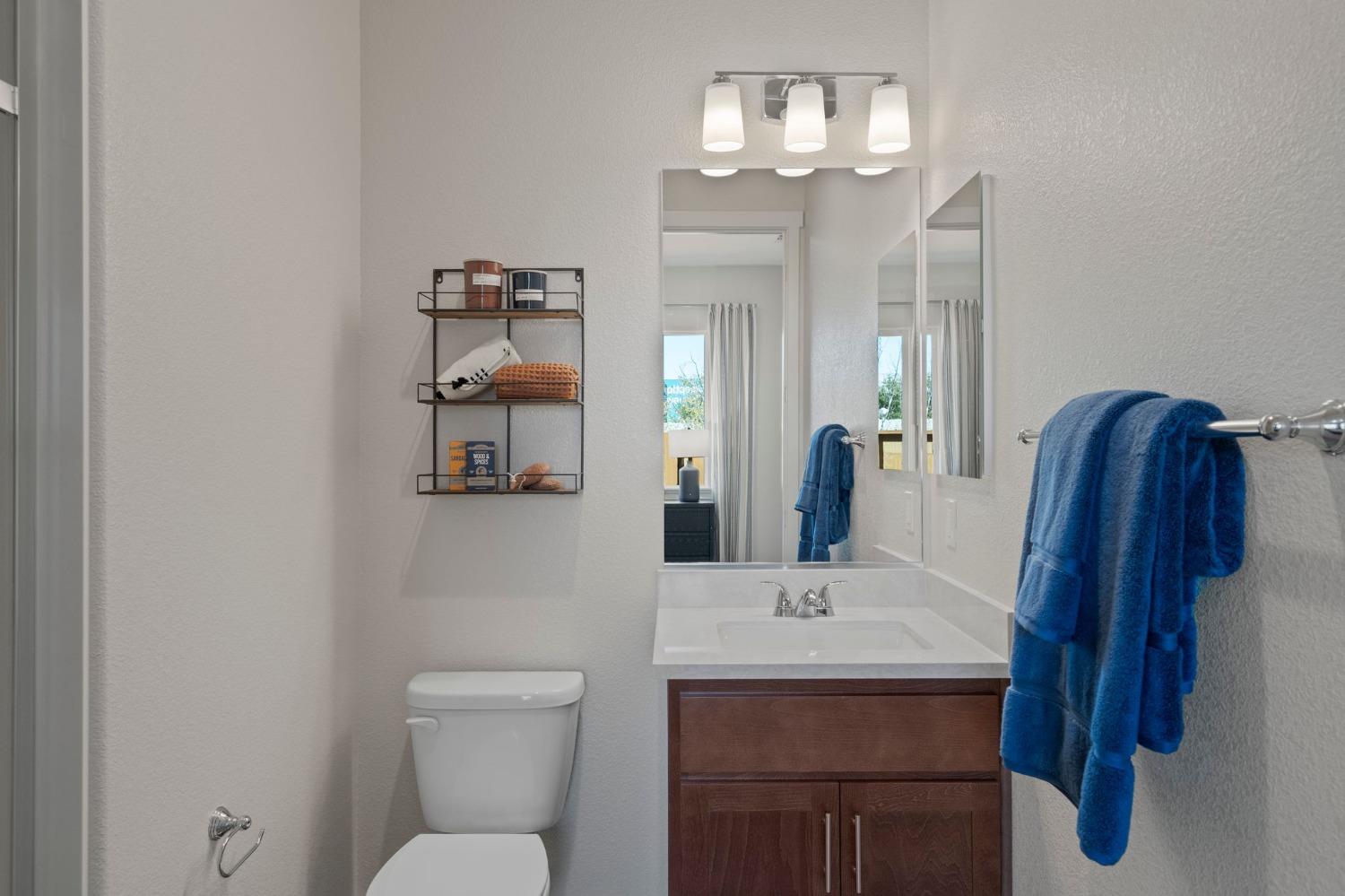 Detail Gallery Image 40 of 41 For 5534 Thomson Loop, Davis,  CA 95616 - 2 Beds | 2/1 Baths