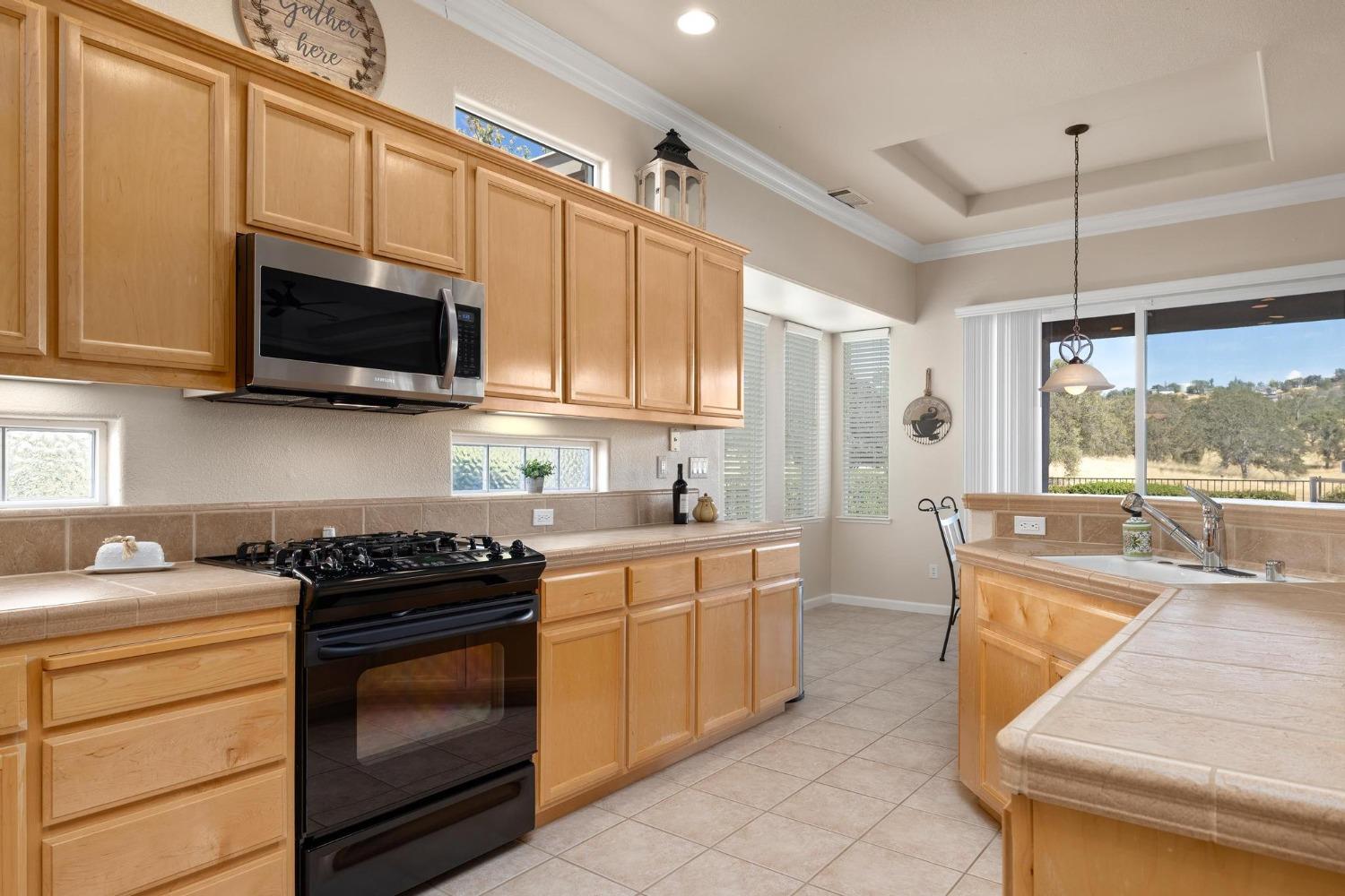 Detail Gallery Image 16 of 47 For 234 Rock Ridge Ln #275,  Copperopolis,  CA 95228 - 3 Beds | 2 Baths