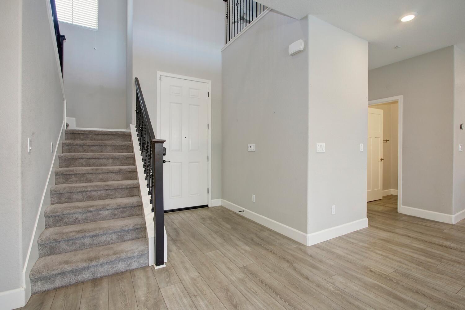 Detail Gallery Image 35 of 77 For 4225 Eckersley Way, Roseville,  CA 95747 - 5 Beds | 4/1 Baths