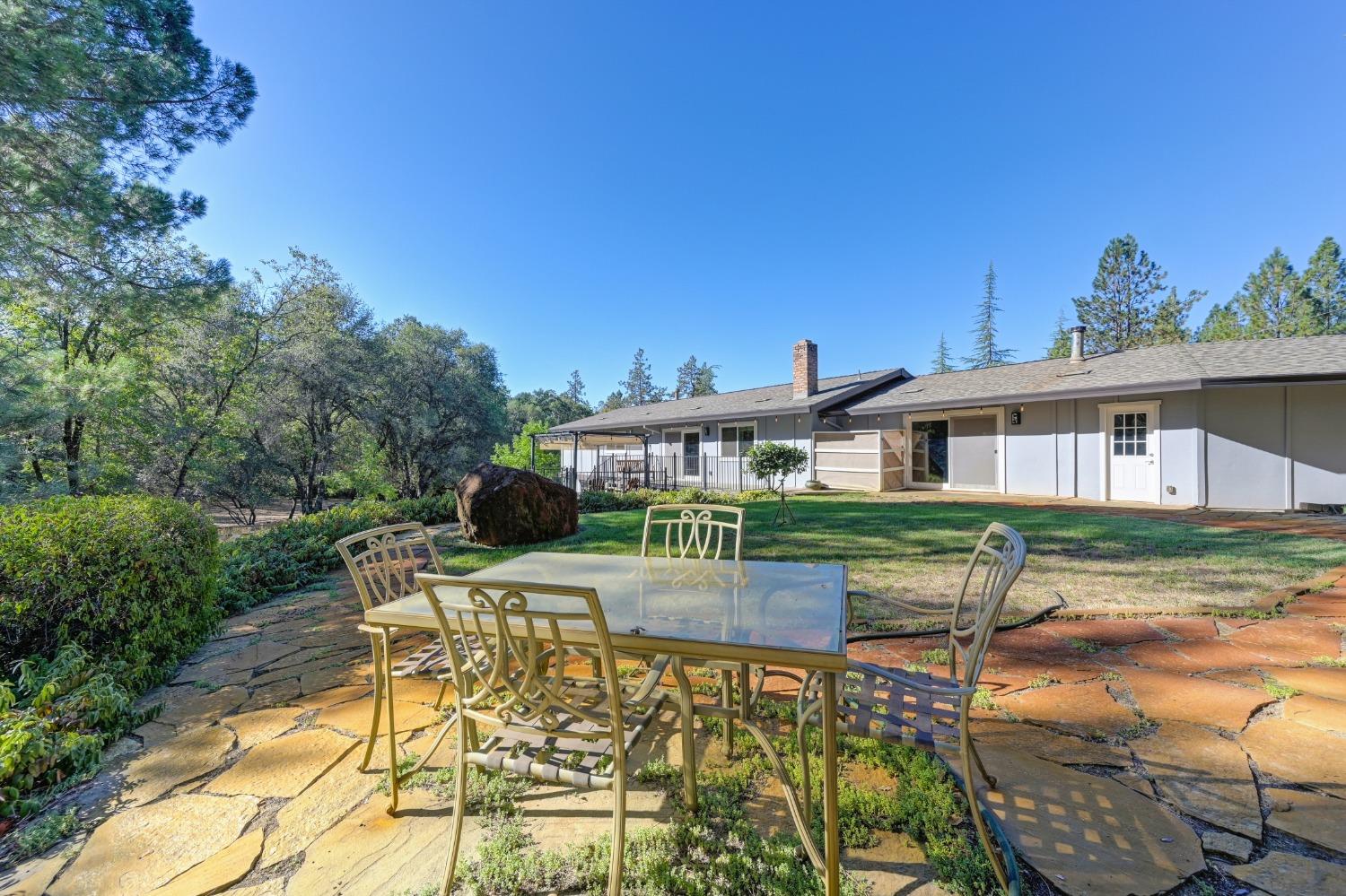 Meadow Oaks Drive, Auburn, California image 34