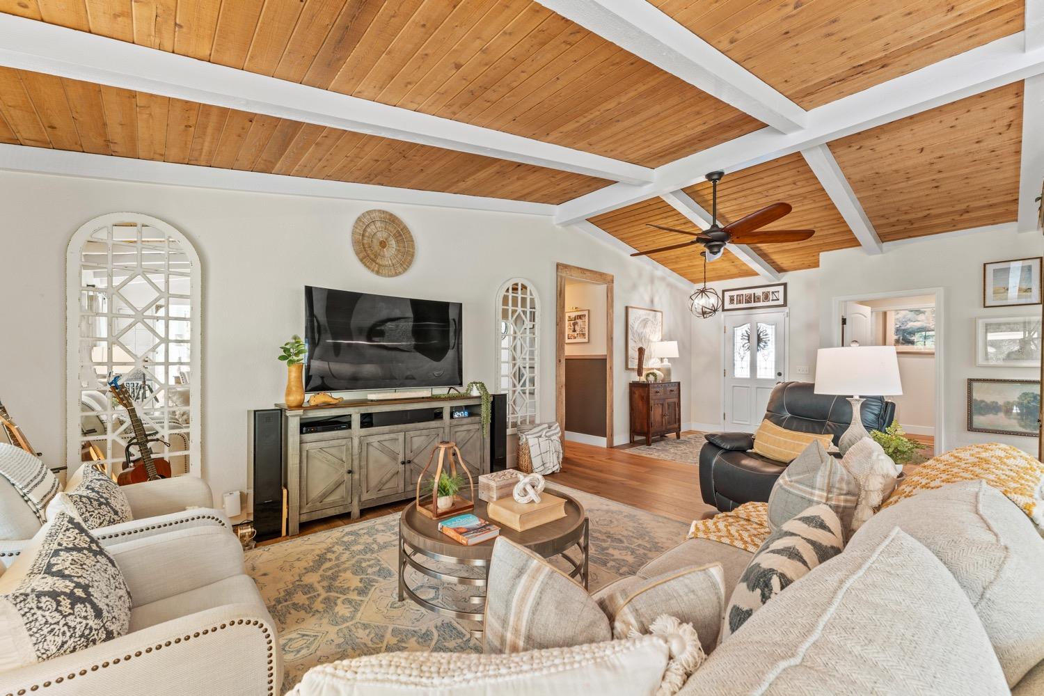 Detail Gallery Image 7 of 98 For 5121 Old French Town, Shingle Springs,  CA 95682 - 4 Beds | 3 Baths