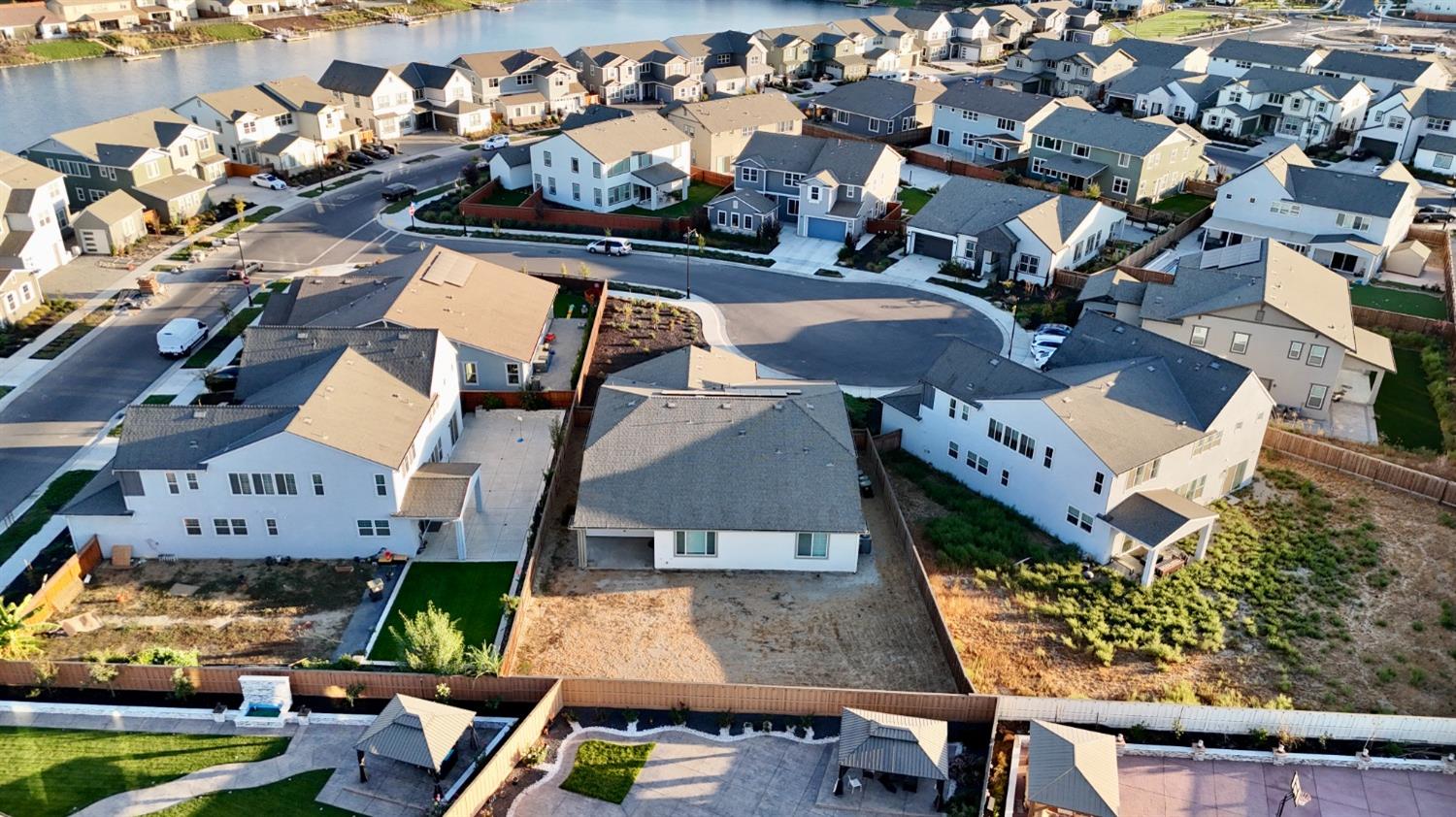 Detail Gallery Image 38 of 39 For 2901 Bassett Ct, Lathrop,  CA 95330 - 4 Beds | 3/1 Baths