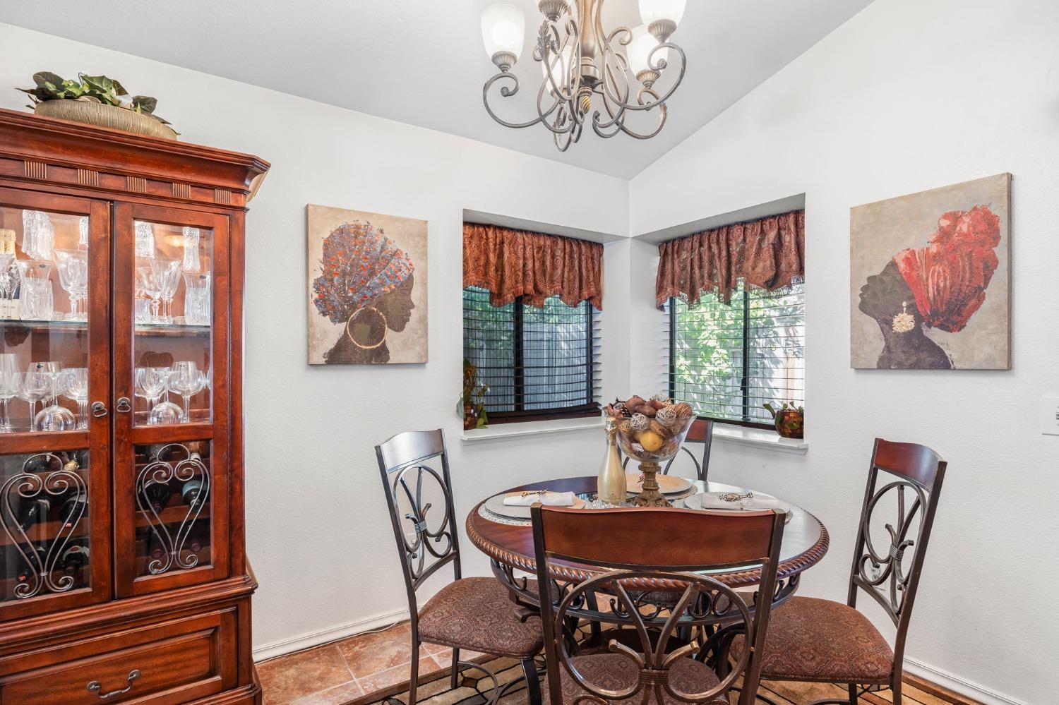 Detail Gallery Image 16 of 37 For 1715 Bridgecreek Dr, Sacramento,  CA 95833 - 2 Beds | 2 Baths